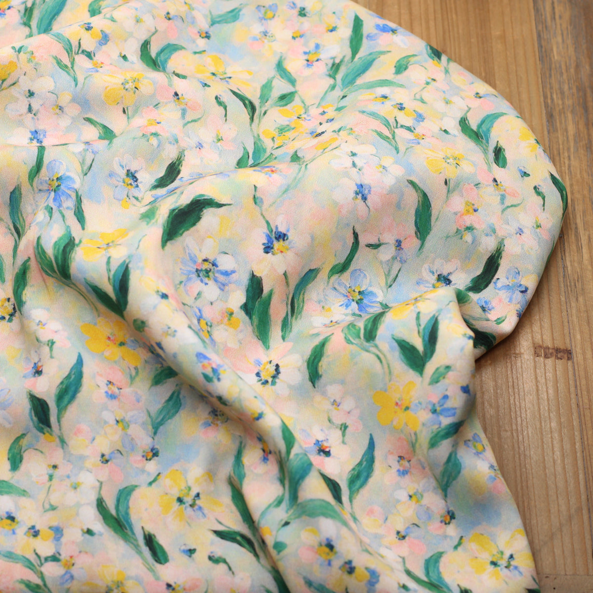 Tissu Viscose fleurie - YELLY - Vert (vendu x10cm)