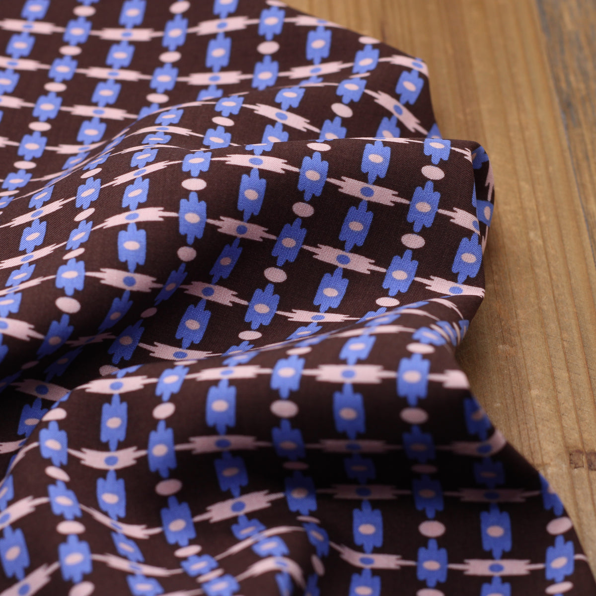 Tissu Viscose - GEOMERIC - Marron Chocolat (vendu x10cm)