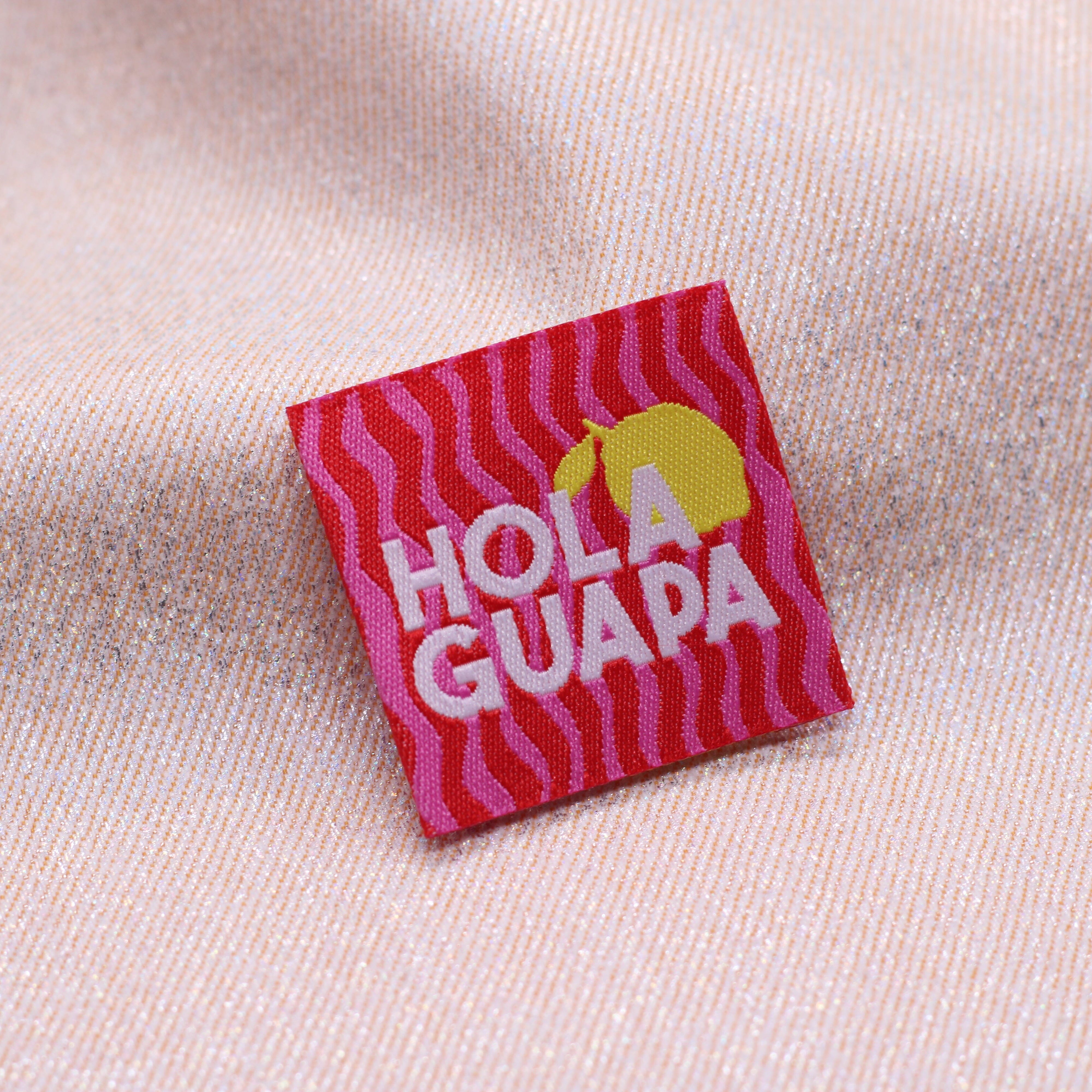 Etiquette tissée - "HOLA GUAPA" - BOHIN Etiquettes à coudre Bohin | Gaspard et Léonie Tissus en ligne et Mercerie à Toulouse