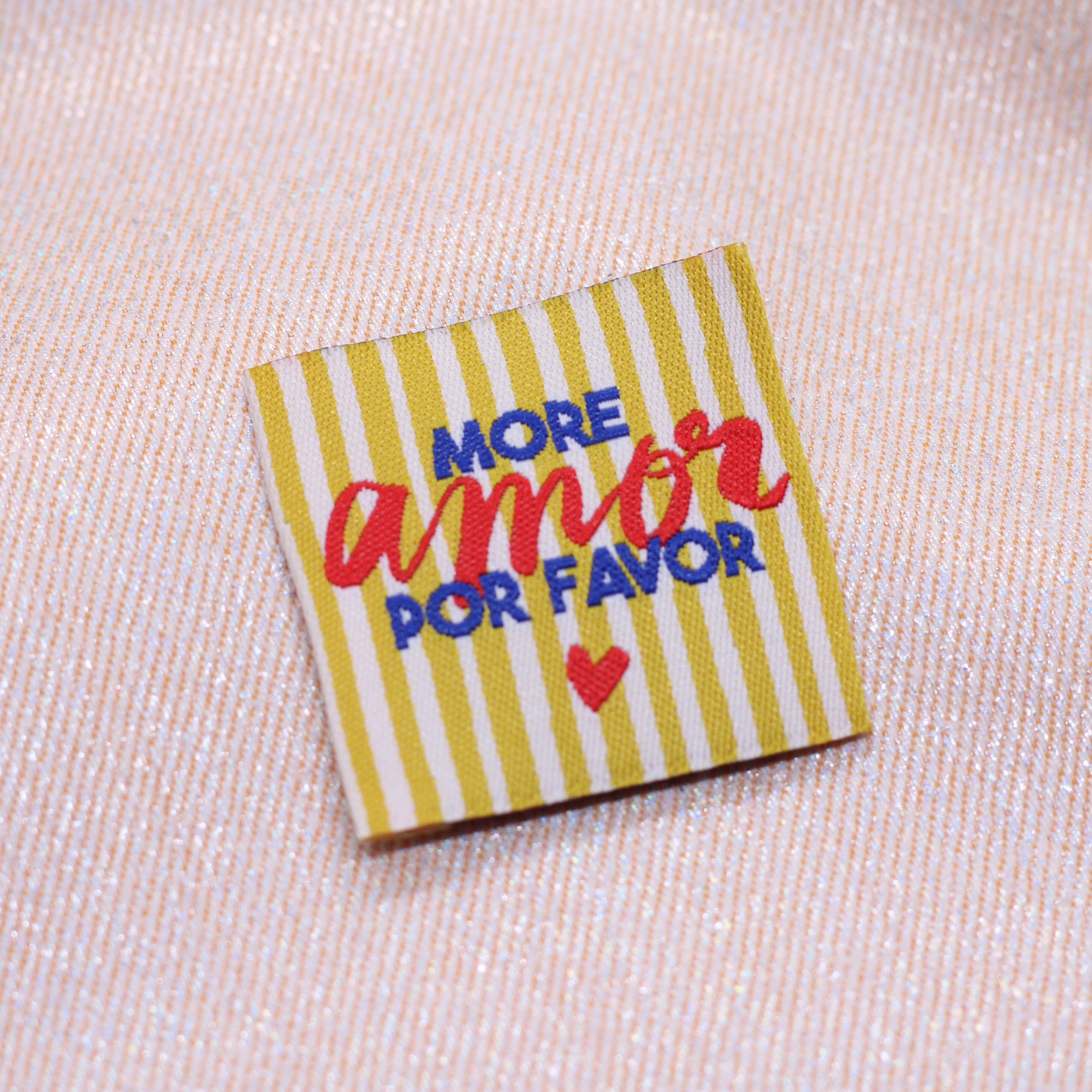 Etiquette tissée - "MORE AMOR POR FAVOR " - BOHIN Etiquettes à coudre Bohin | Gaspard et Léonie Tissus en ligne et Mercerie à Toulouse