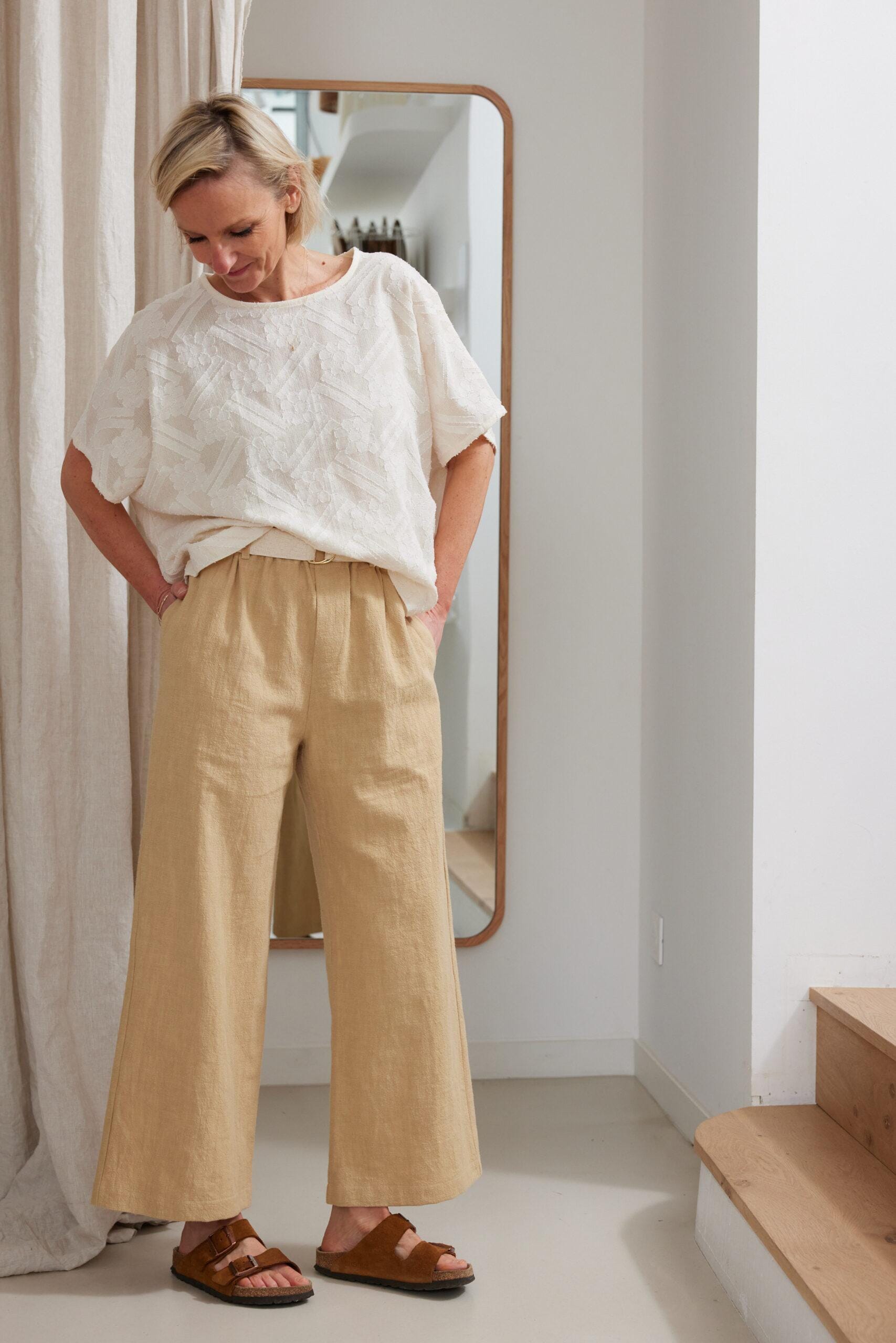 La blouse et veste Alba - Patron de couture pochette - MAISON ESSENTIELLE Patron de couture MAISON ESSENTIELLE | Gaspard et Léonie Tissus en ligne et Mercerie à Toulouse