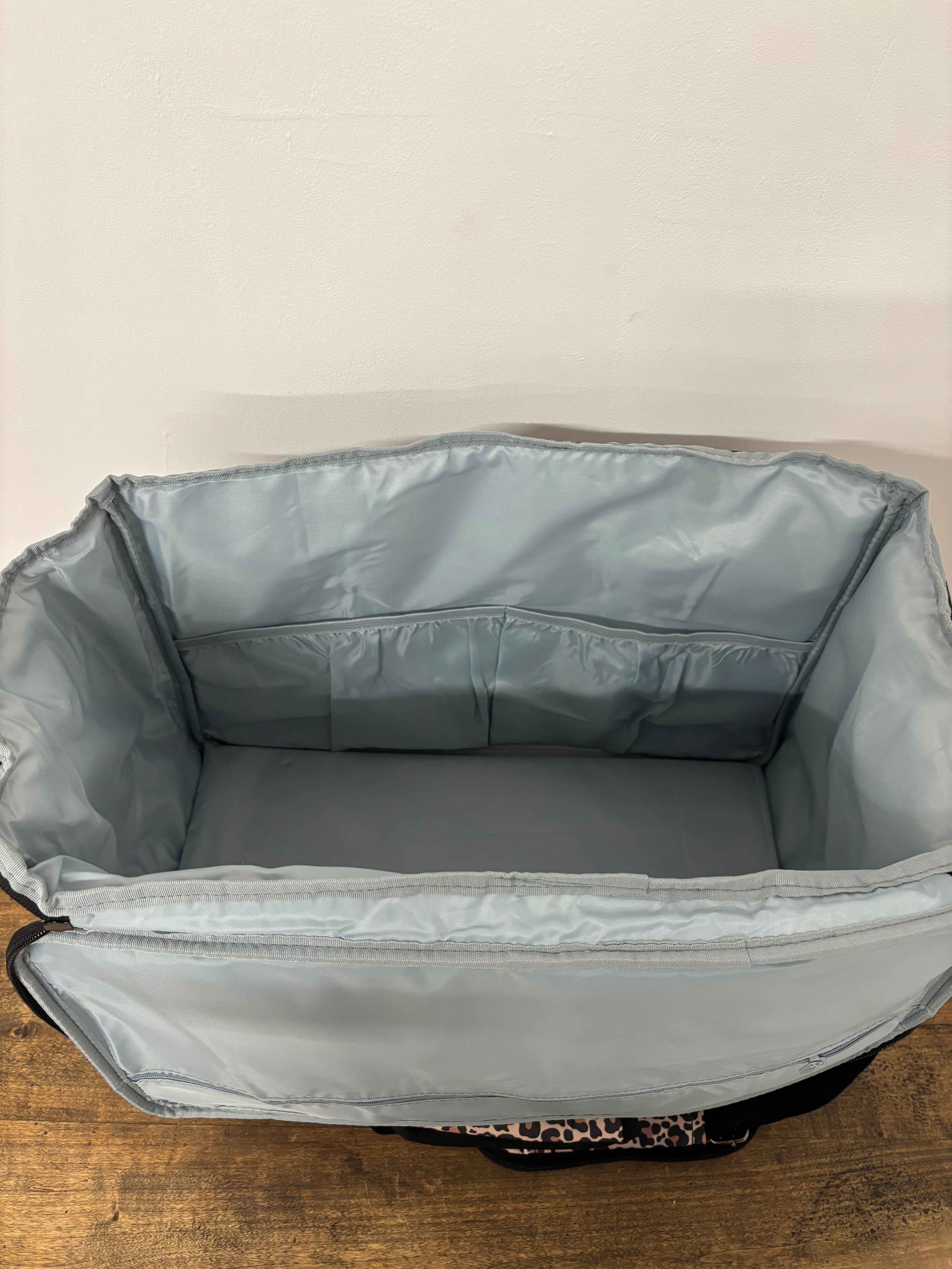 Sac de transport / rangement pour machine à coudre - LEOPARD Machine à coudre Sélection Gaspard et Léonie | Gaspard et Léonie Tissus en ligne et Mercerie à Toulouse