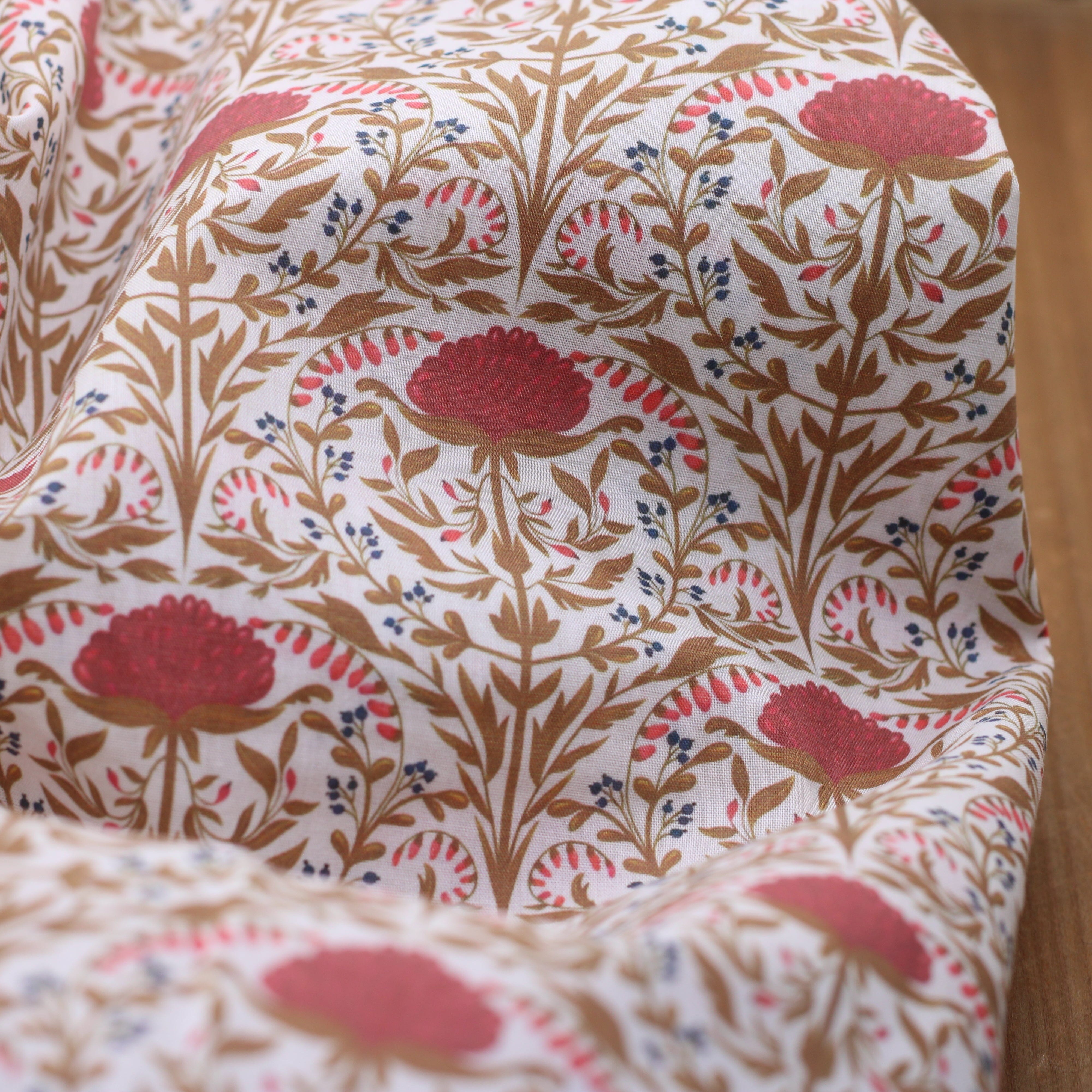 Tissu batiste de coton - DELHI - Terra/Bleu (vendu x10cm) Tissus Sélection Gaspard & Léonie | Gaspard et Léonie Tissus en ligne et Mercerie à Toulouse