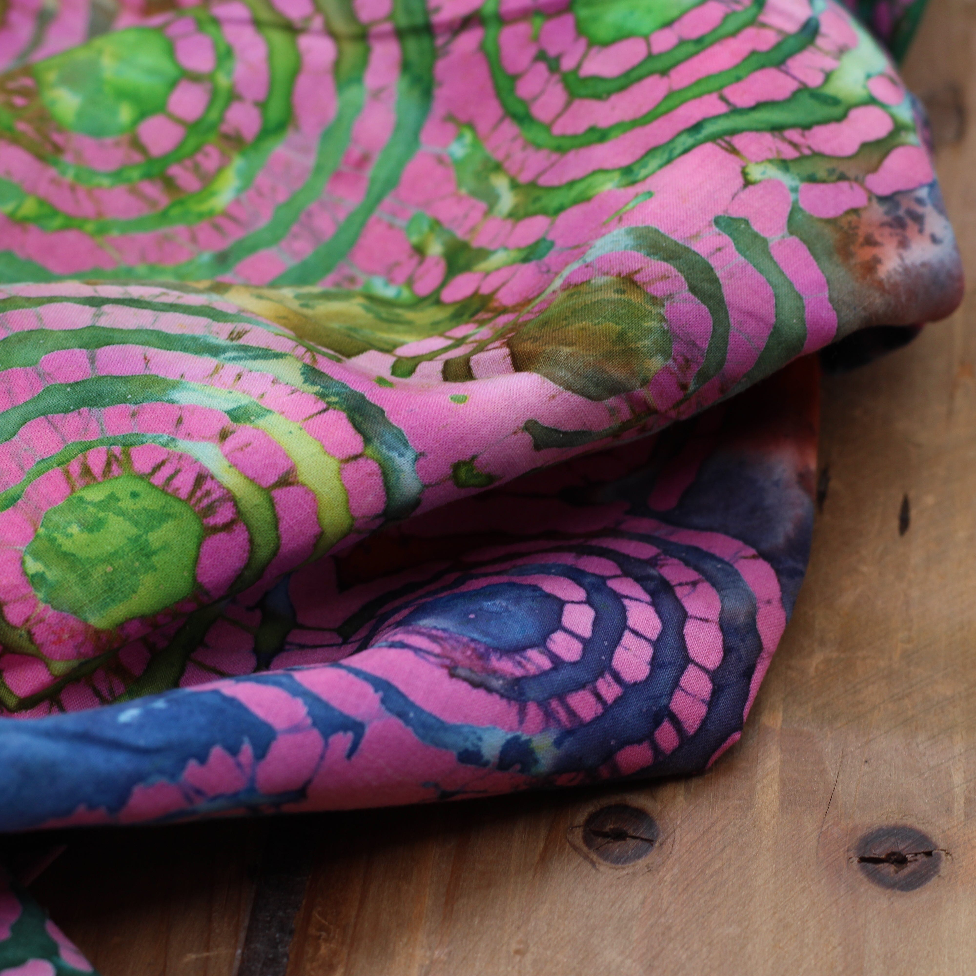 Tissu Coton Batik #20 - Multicolore (Vendu x10cm) Tissus Sélection Gaspard & Léonie | Gaspard et Léonie Tissus en ligne et Mercerie à Toulouse