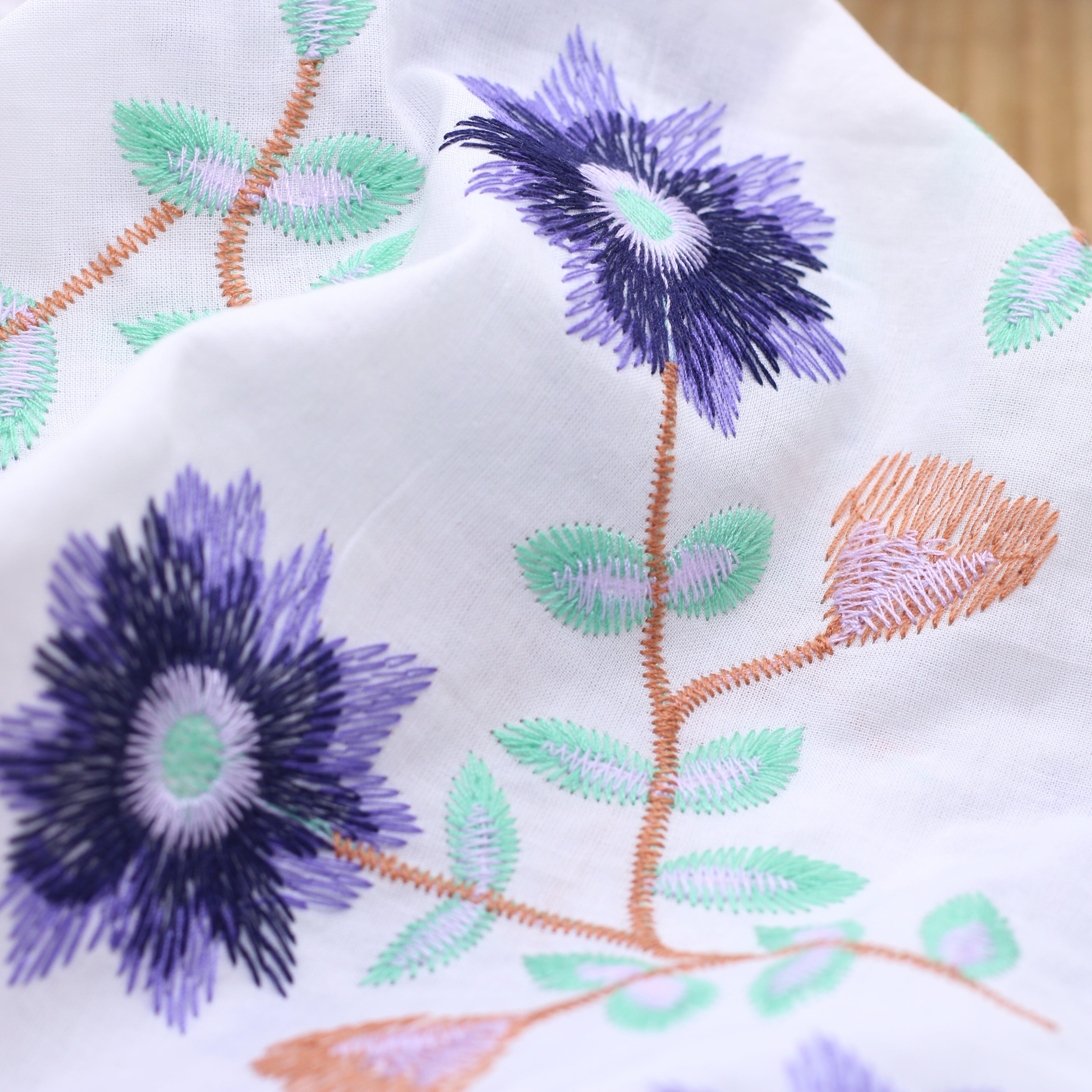 Tissu coton brodé fleuri- REVA FLOWERS - Blanc (Vendu x10cm) Tissus Sélection Gaspard & Léonie | Gaspard et Léonie Tissus en ligne et Mercerie à Toulouse