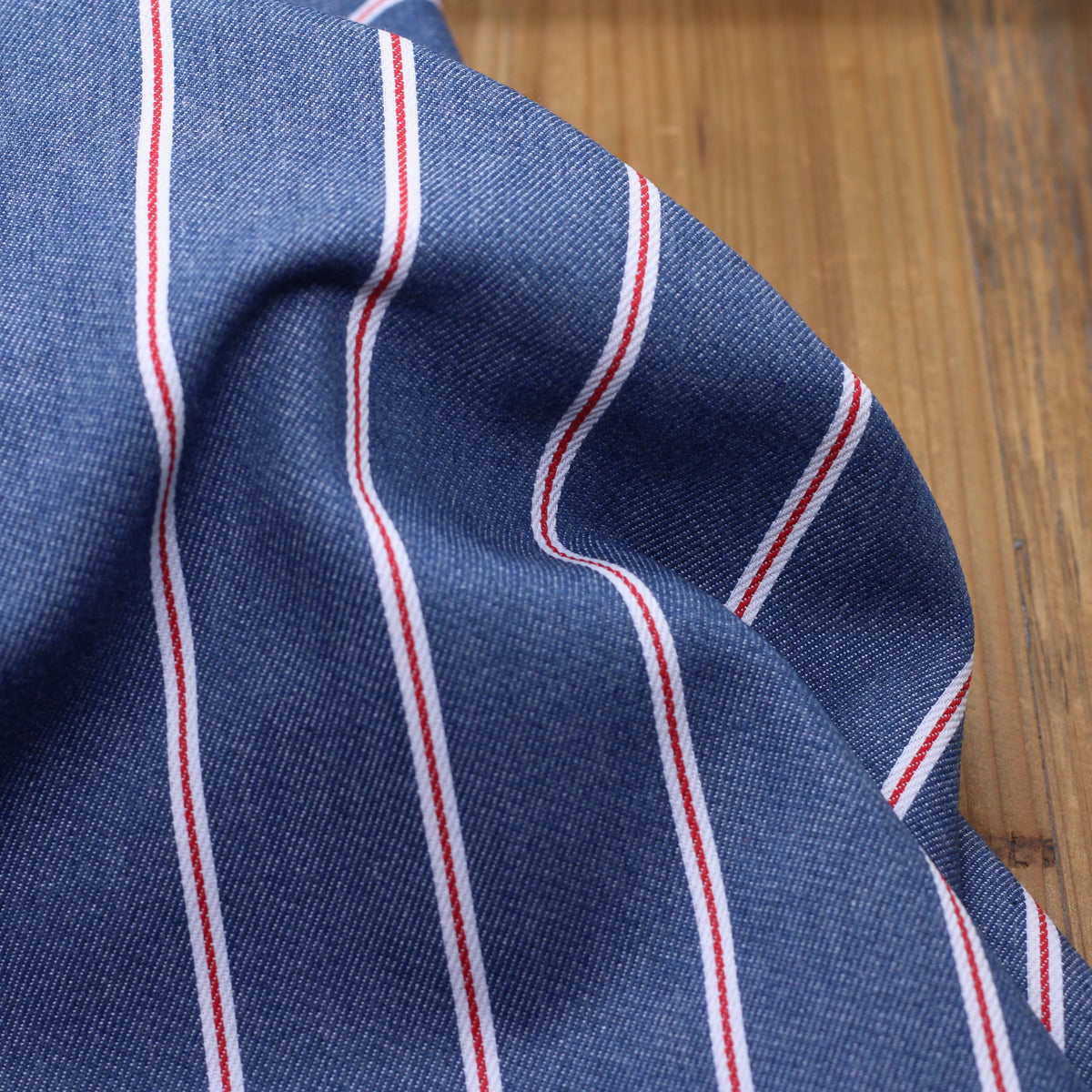 Tissu Coton Denim - Rayé - Bleu moyen /Rouge (Vendu x10cm Tissus Sélection Gaspard & Léonie | Gaspard et Léonie Tissus en ligne et Mercerie à Toulouse