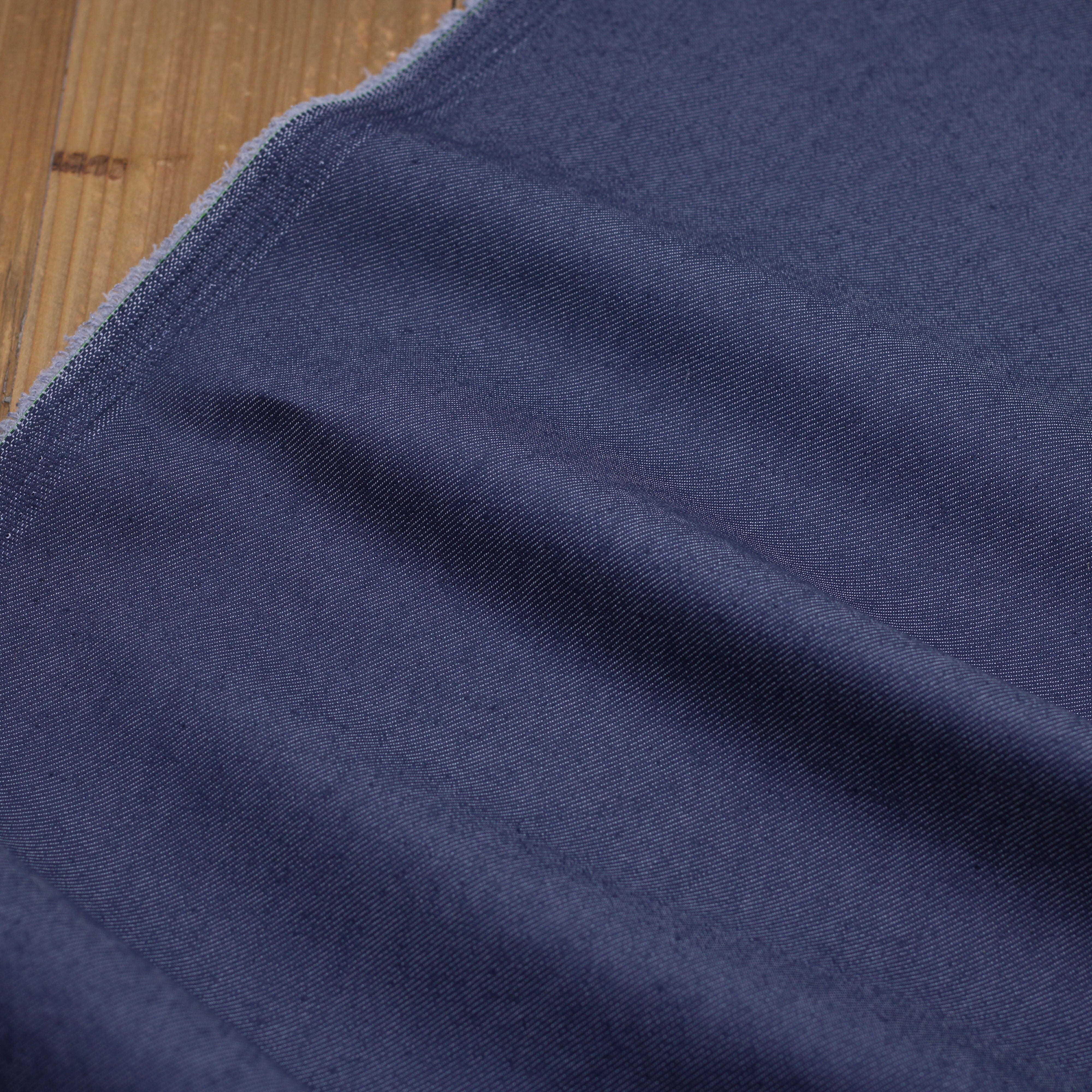 Tissu coton denim Stretch 9 Oz - Gris bleu brut (Vendu x10cm) Tissus Sélection Gaspard & Léonie | Gaspard et Léonie Tissus en ligne et Mercerie à Toulouse