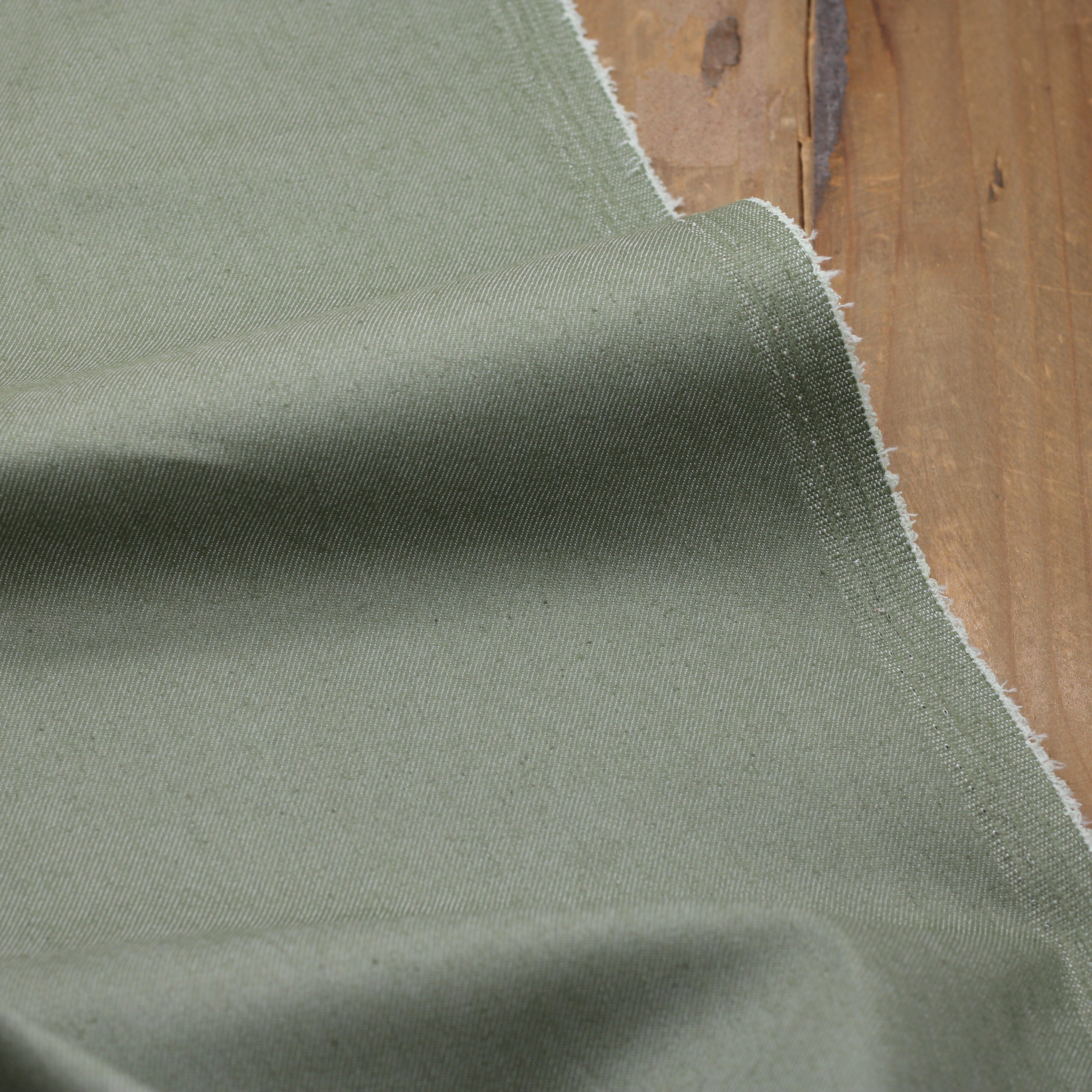 Tissu coton denim Stretch 9 Oz - Vert Kaki (Vendu x10cm) Tissus Sélection Gaspard & Léonie | Gaspard et Léonie Tissus en ligne et Mercerie à Toulouse