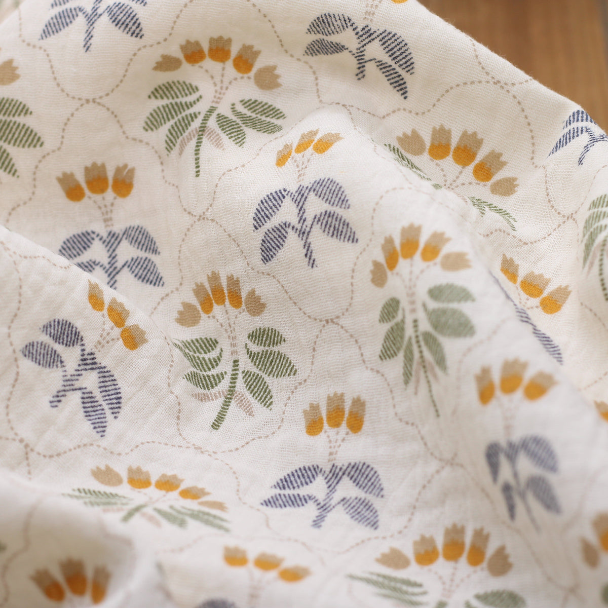 Tissu double Gaze de coton - SEVIGNE - Ecru/vert (Vendu x10cm) Tissus DOMOTEX | Gaspard et Léonie Tissus en ligne et Mercerie à Toulouse