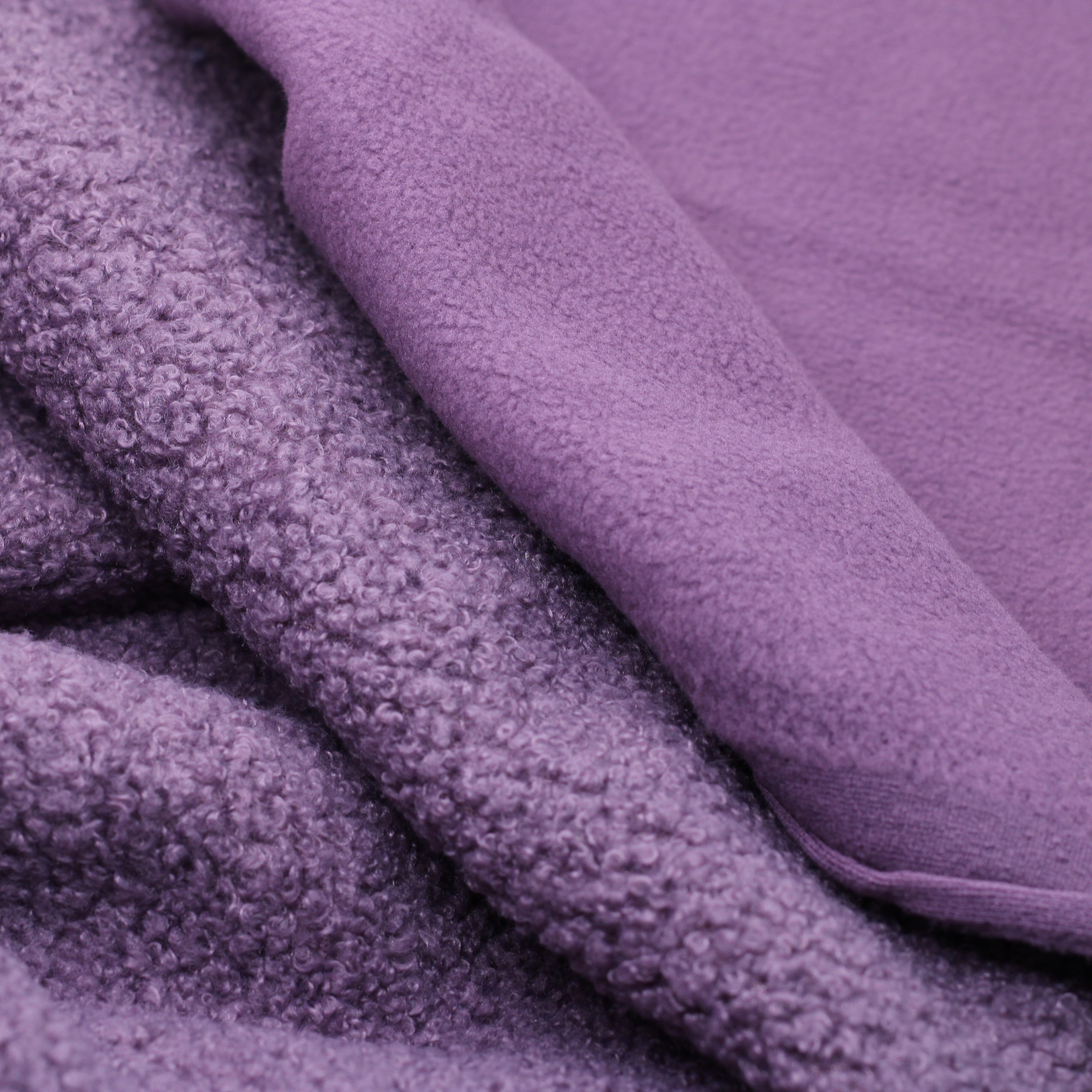 Tissu fausse fourrure bouclette Polaire - Mauve (Vendu x10cm) Tissus Sélection Gaspard & Léonie | Gaspard et Léonie Tissus en ligne et Mercerie à Toulouse