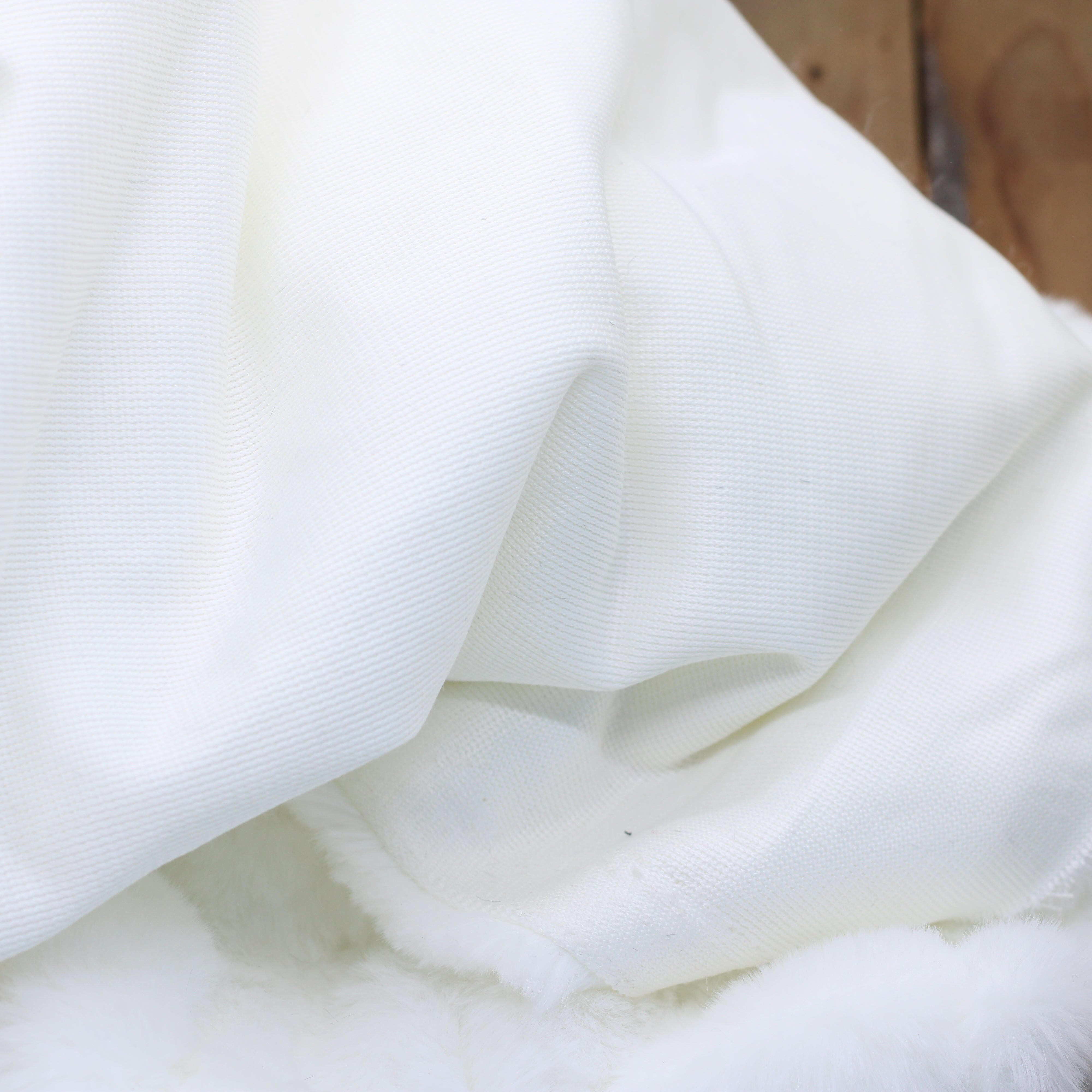 Tissu fausse fourrure - MALOU - Ecru (Vendu x10cm) Tissus Sélection Gaspard & Léonie | Gaspard et Léonie Tissus en ligne et Mercerie à Toulouse