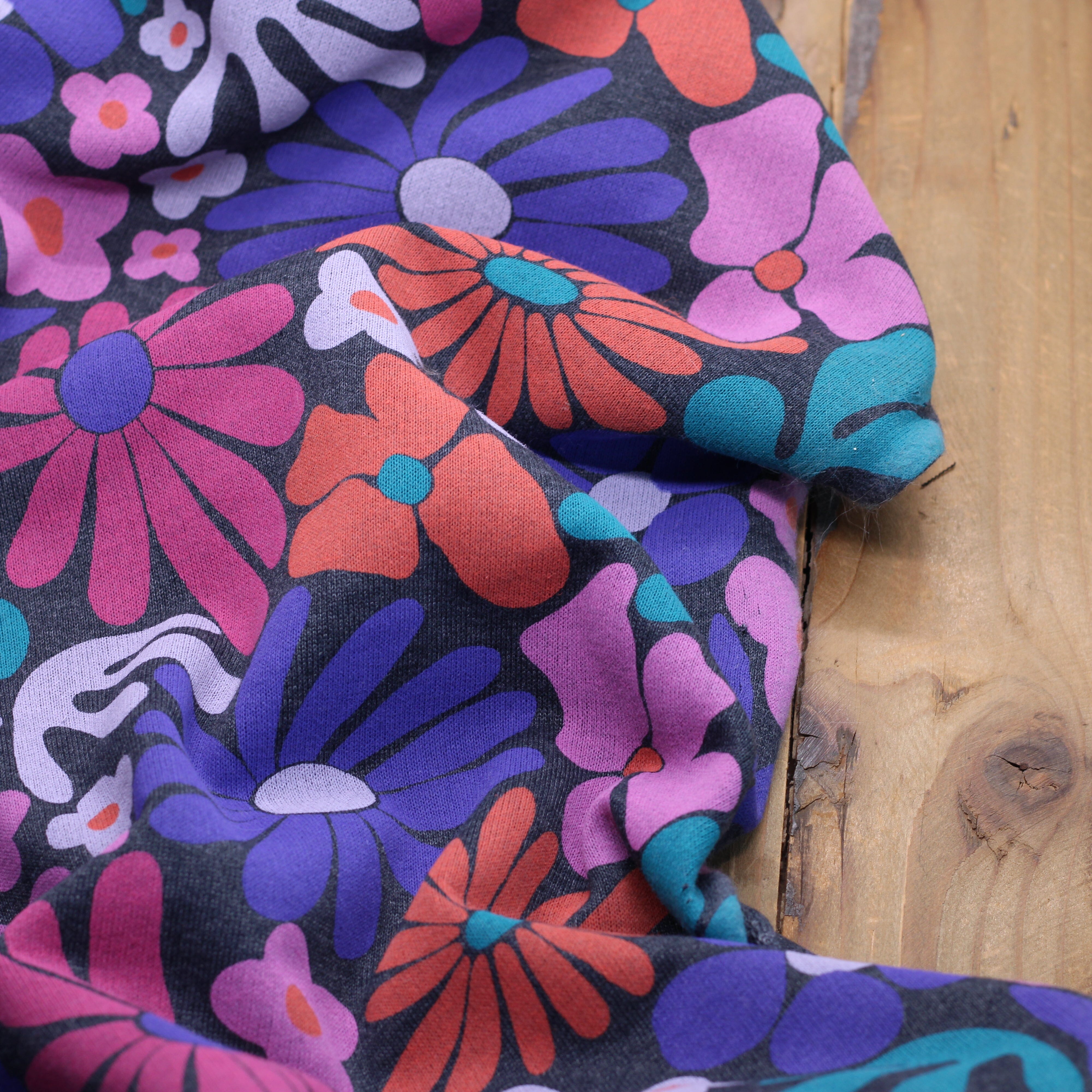 Tissu French terry - FOLK FLOWERS - Gris foncé chiné (Vendu x10cm) Tissus POPPY Designed For You | Gaspard et Léonie Tissus en ligne et Mercerie à Toulouse