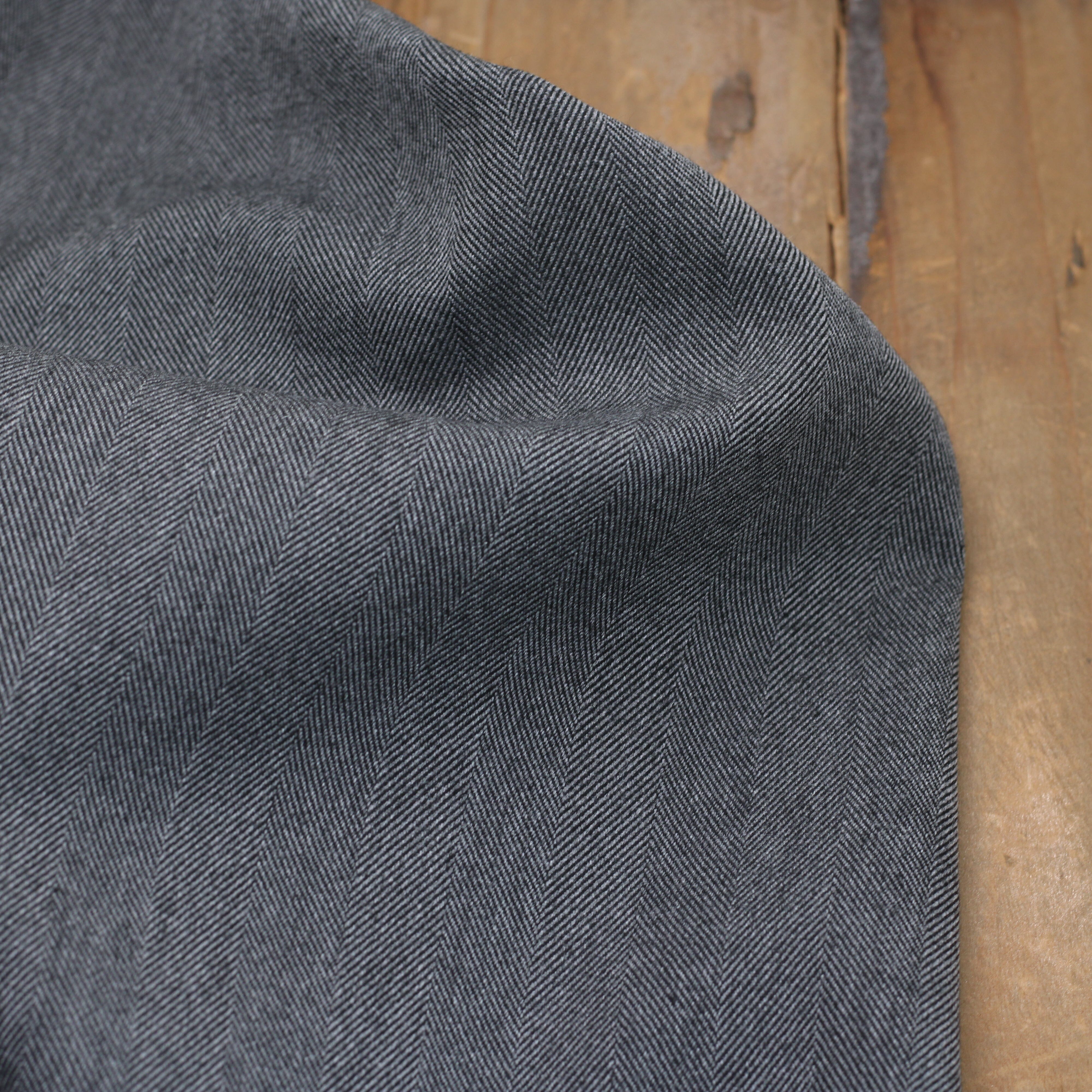 Tissu Herringbone 15MM Stretch - Gris (vendu x10cm) Tissus Sélection Gaspard & Léonie | Gaspard et Léonie Tissus en ligne et Mercerie à Toulouse
