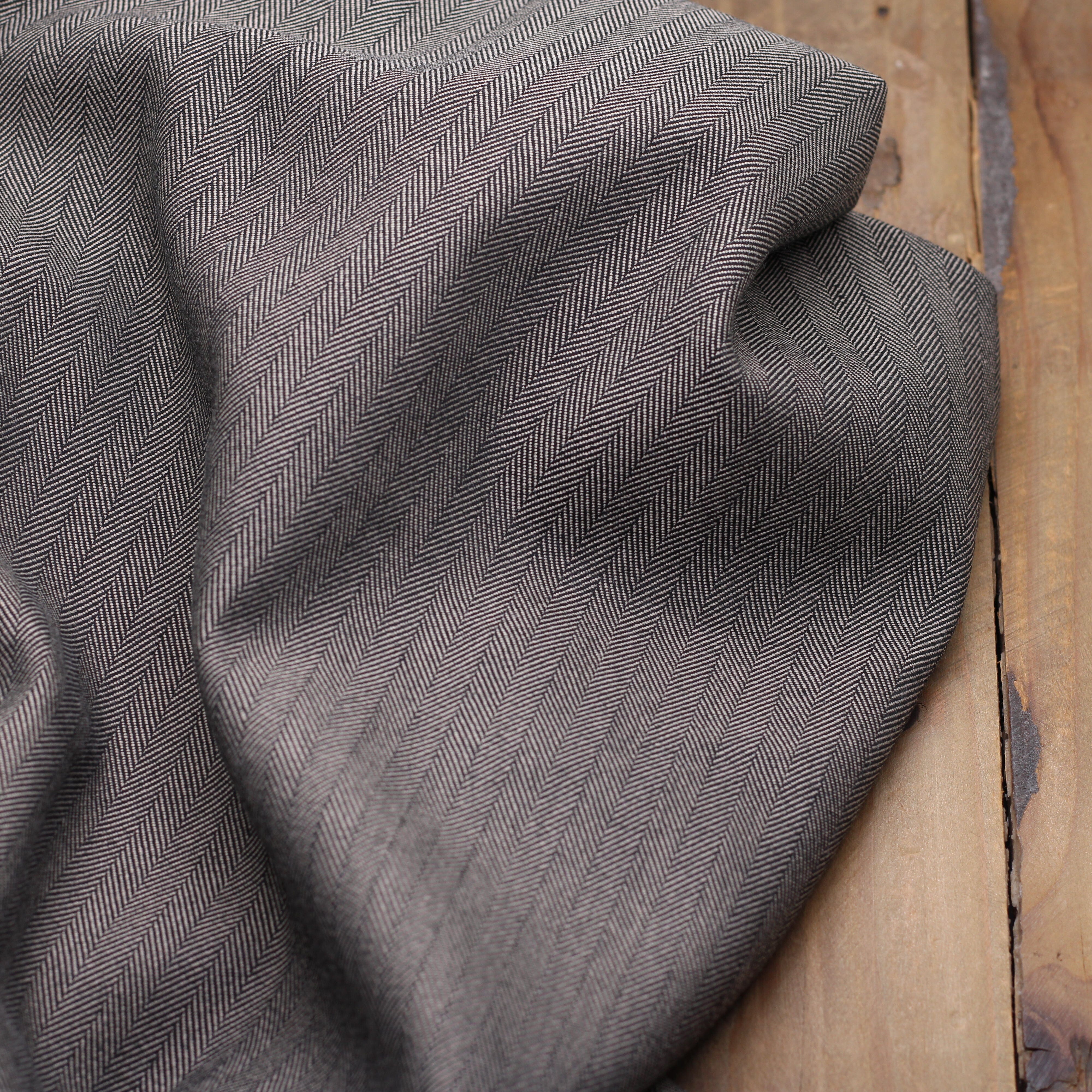 Tissu Herringbone Stretch - Beige 6mm (vendu x10cm) Tissus Sélection Gaspard & Léonie | Gaspard et Léonie Tissus en ligne et Mercerie à Toulouse