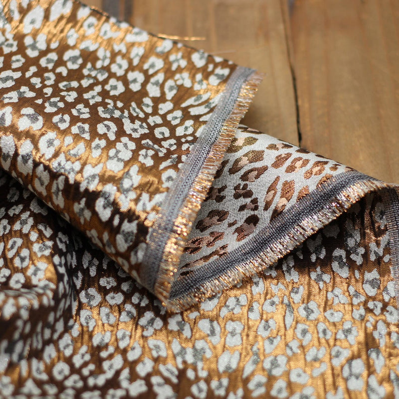 Tissu Jacquard Lurex Léopard - Crème cuivré (Vendu x10cm) Tissus Sélection Gaspard & Léonie | Gaspard et Léonie Tissus en ligne et Mercerie à Toulouse