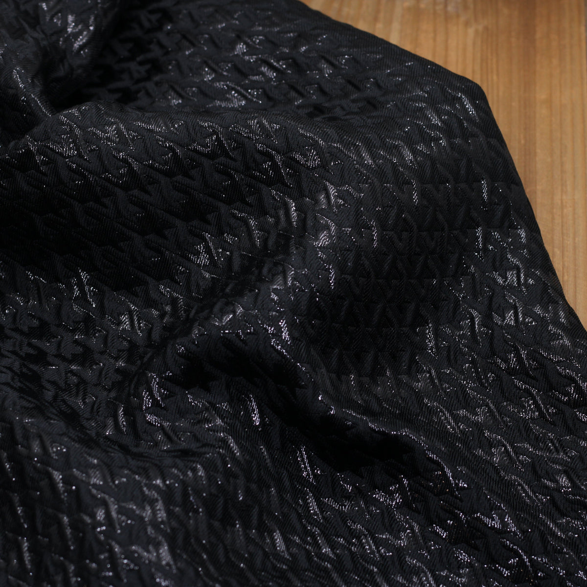 Tissu Jacquard Pied de poule - CATARINA - Noir/Noir irisé (Vendu x10cm) Tissus Sélection Gaspard & Léonie | Gaspard et Léonie Tissus en ligne et Mercerie à Toulouse