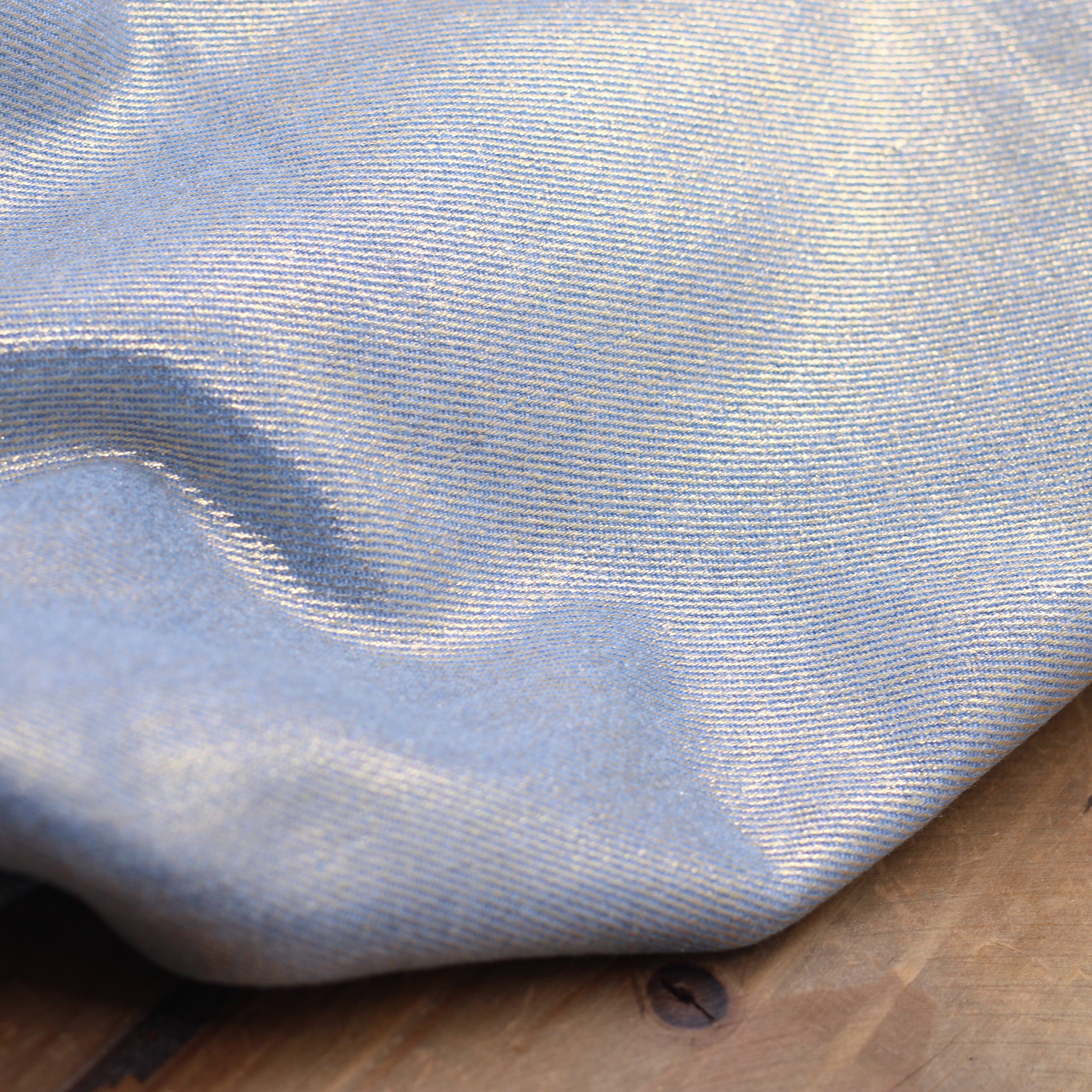 Tissu Jean 11 oz- Blau clair irisé Or Doré (Vendu x10cm) Tissus Sélection Gaspard & Léonie | Gaspard et Léonie Tissus en ligne et Mercerie à Toulouse