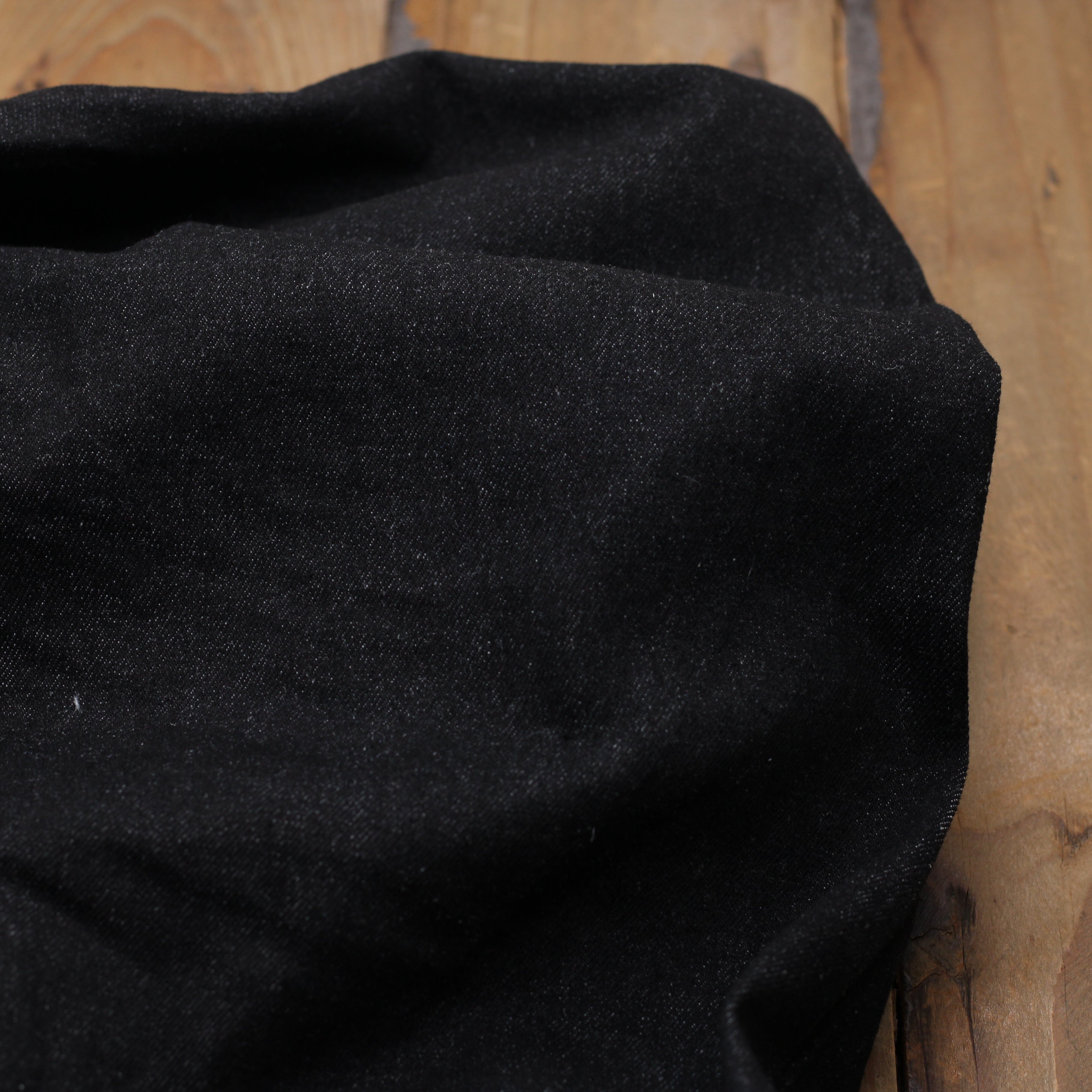 Tissu Jean denim Stretch 11 Oz- Noir (Vendu x10cm) Tissus Sélection Gaspard & Léonie | Gaspard et Léonie Tissus en ligne et Mercerie à Toulouse
