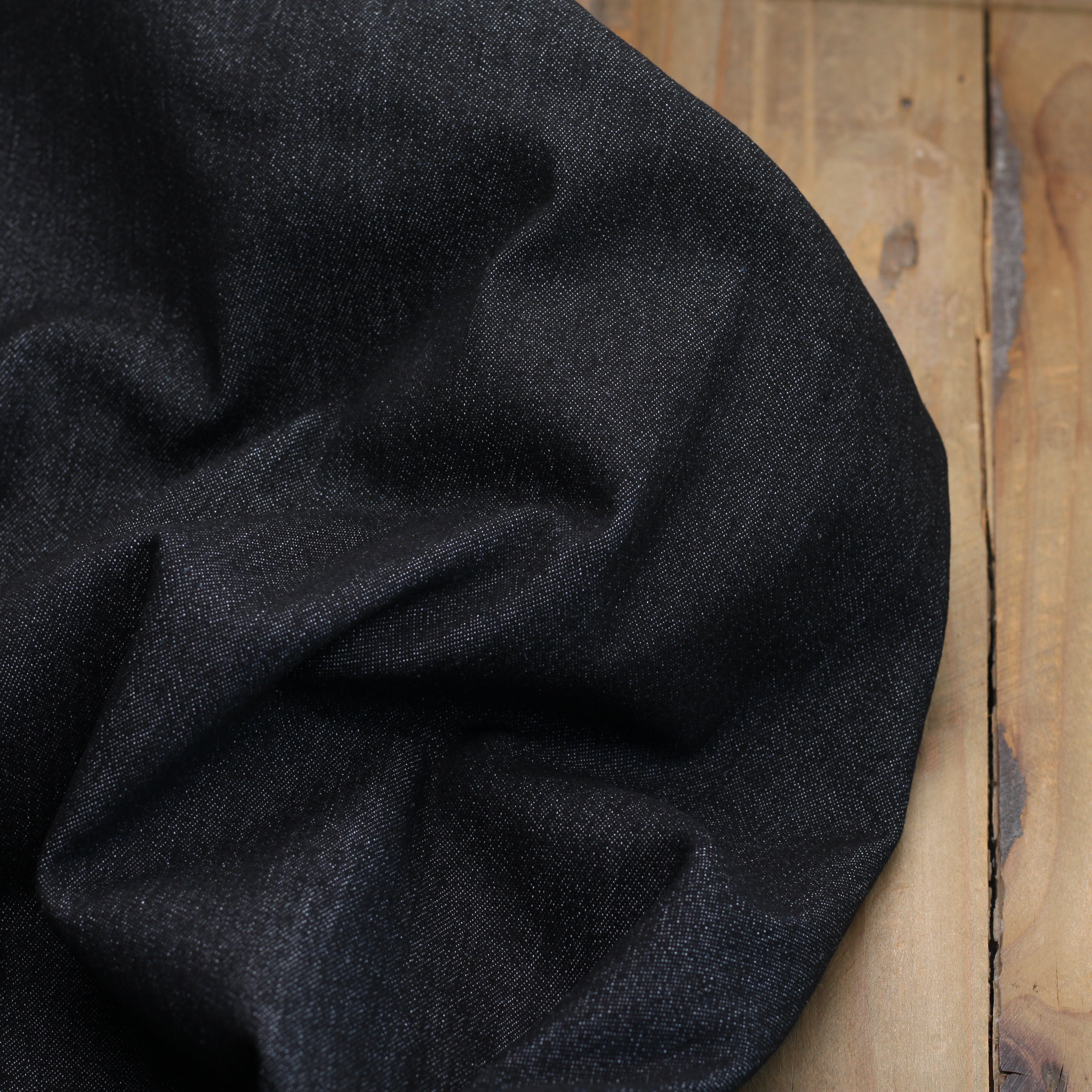 Tissu Jean denim Stretch- Noir (Vendu x10cm) Tissus Sélection Gaspard & Léonie | Gaspard et Léonie Tissus en ligne et Mercerie à Toulouse