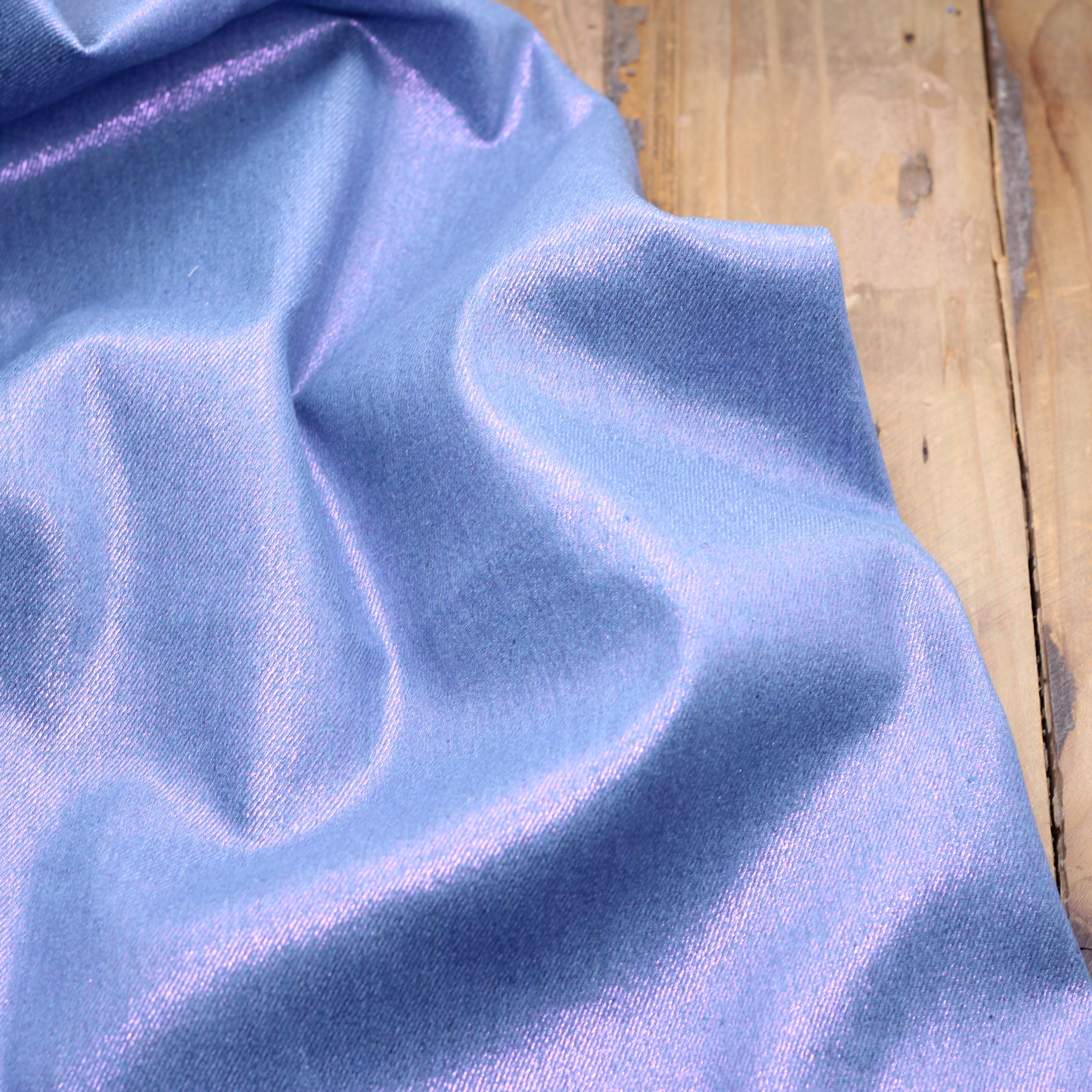 Tissu Jean Stretch- Bleu moyen irisé rose (Vendu x10cm) Tissus Sélection Gaspard & Léonie | Gaspard et Léonie Tissus en ligne et Mercerie à Toulouse