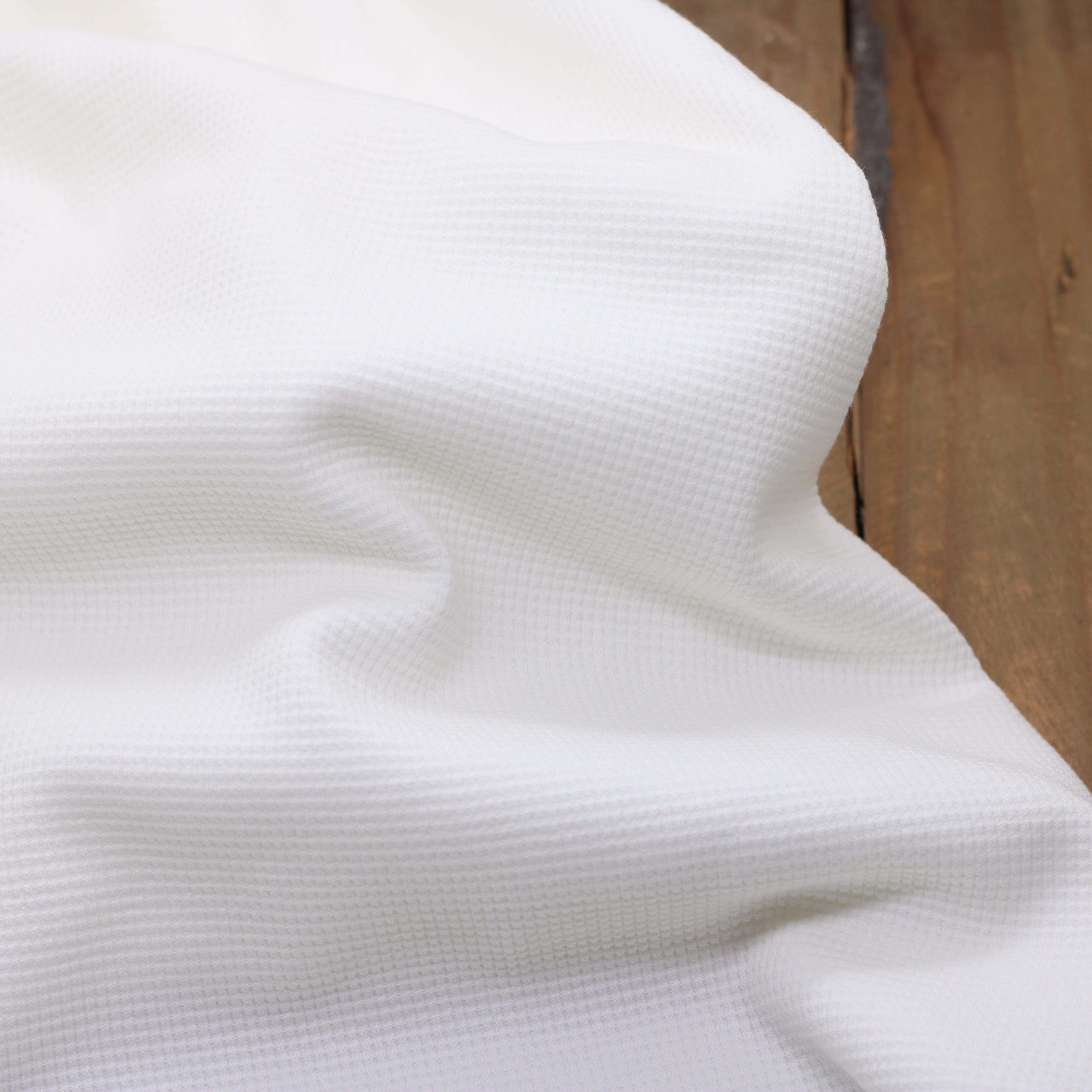 Tissu Jersey de coton gaufré - Ecru (Vendu x10cm) Tissus Sélection Gaspard & Léonie | Gaspard et Léonie Tissus en ligne et Mercerie à Toulouse
