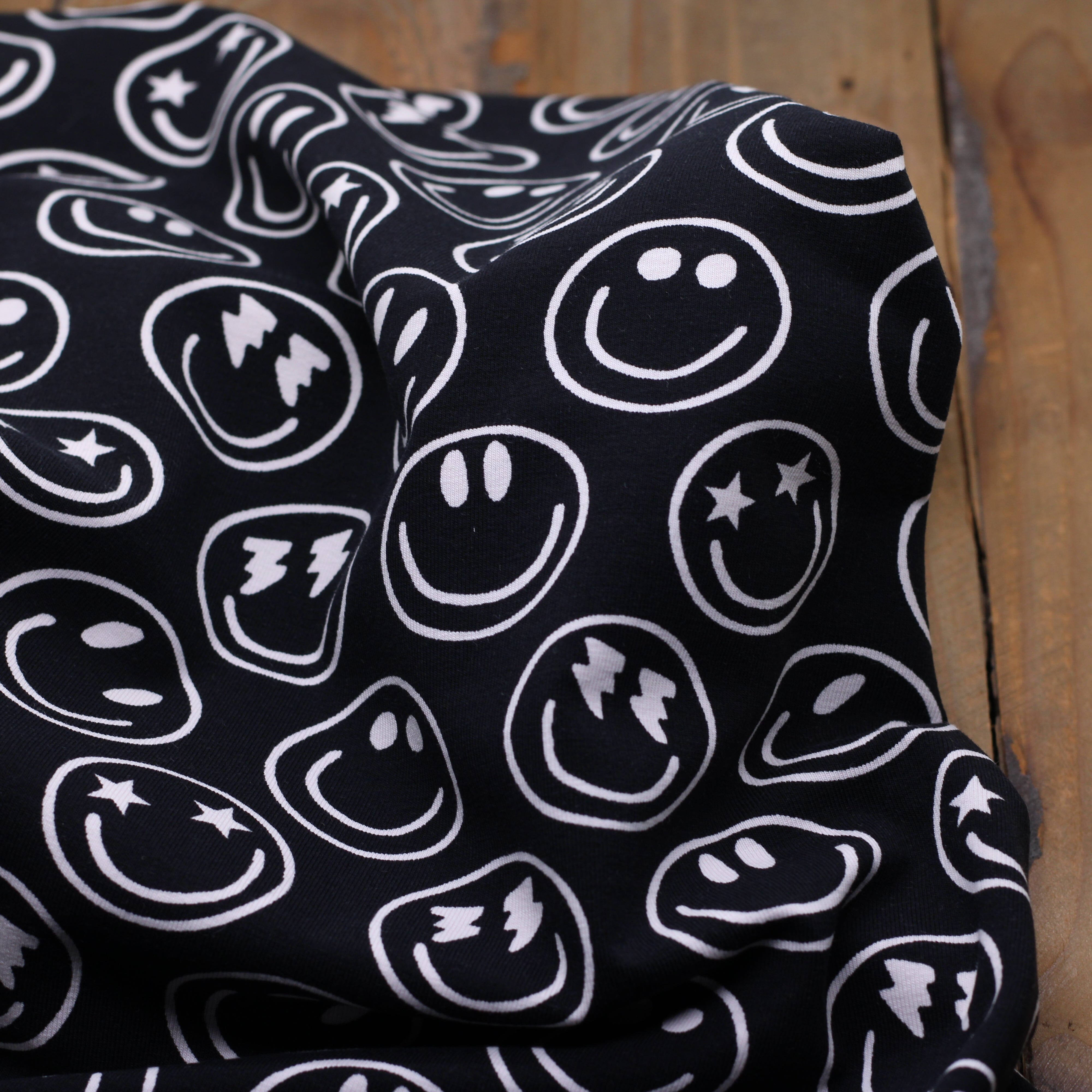 Tissu Jersey de coton - SMILEY - Noir - POPPY DESIGNED (Vendu x10cm) Tissus POPPY Designed For You | Gaspard et Léonie Tissus en ligne et Mercerie à Toulouse