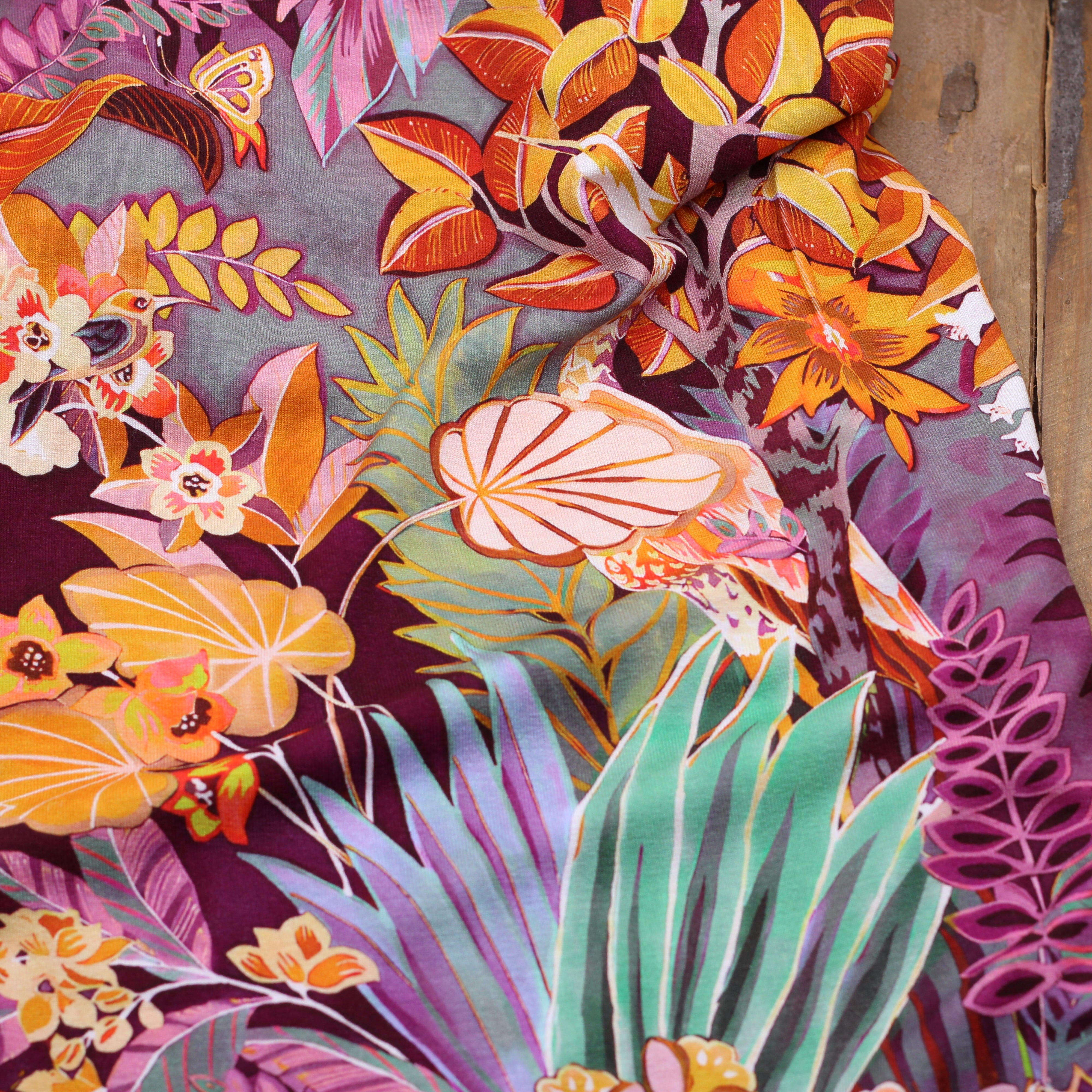 Tissu jersey de viscose PURPEL FLOWERS (Vendu x10cm) Tissus Sélection Gaspard & Léonie | Gaspard et Léonie Tissus en ligne et Mercerie à Toulouse