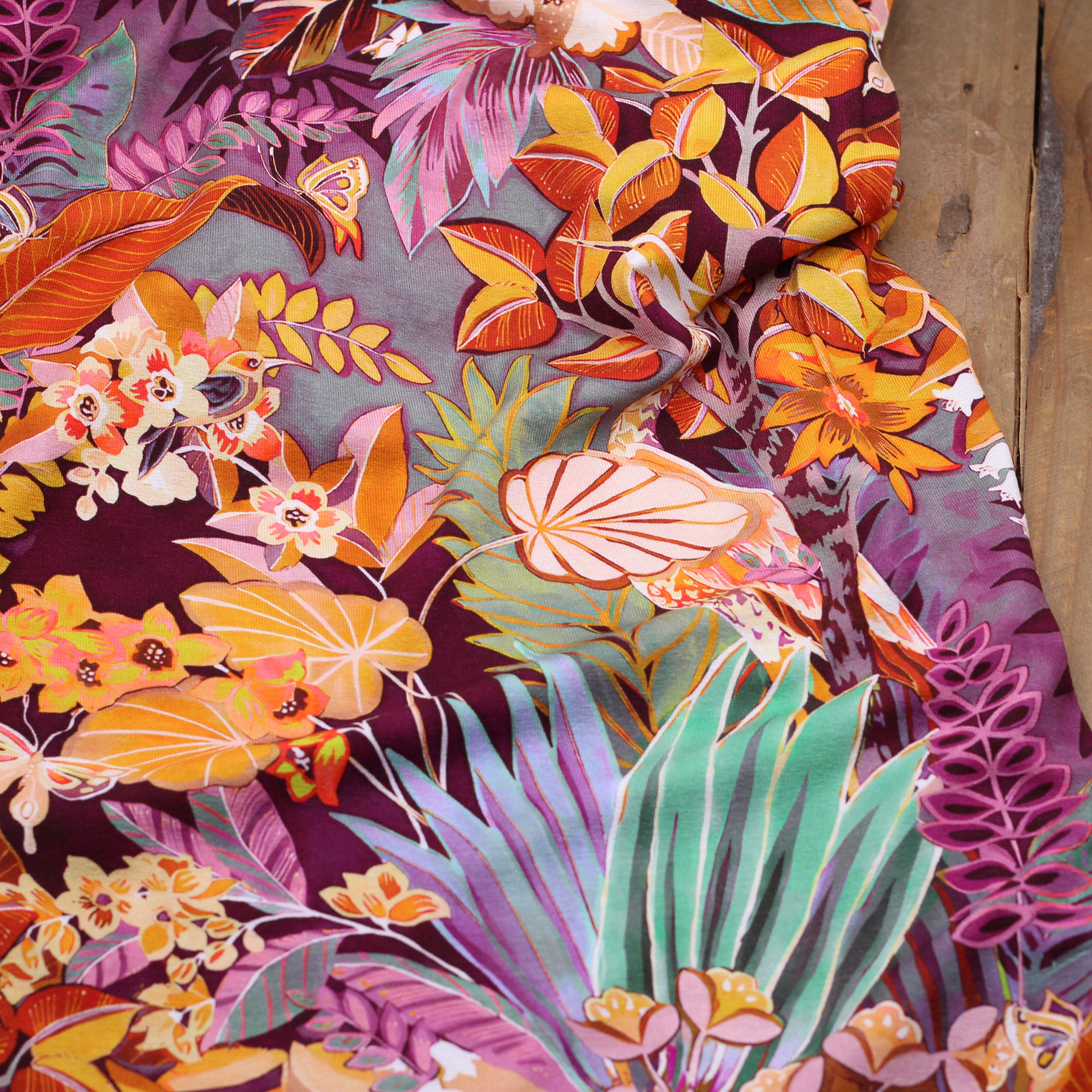 Tissu jersey de viscose PURPEL FLOWERS (Vendu x10cm) Tissus Sélection Gaspard & Léonie | Gaspard et Léonie Tissus en ligne et Mercerie à Toulouse