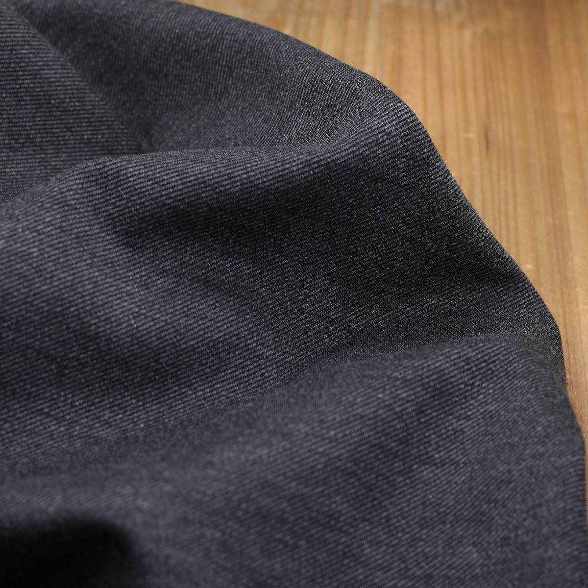 Tissu Jersey Milano Twill uni - Gris chiné (Vendu x10cm) Tissus L'atelier de Gaspard et Léonie | Gaspard et Léonie Tissus en ligne et Mercerie à Toulouse