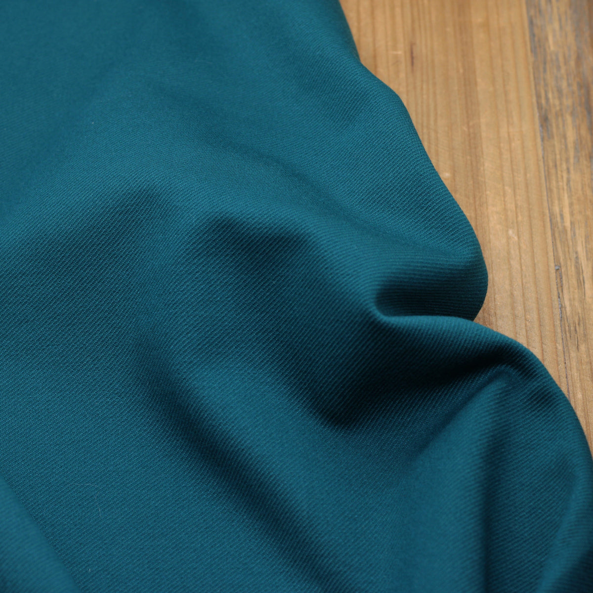 Tissu Jersey Milano Twill uni - Pétrole (Vendu x10cm) Tissus L'atelier de Gaspard et Léonie | Gaspard et Léonie Tissus en ligne et Mercerie à Toulouse