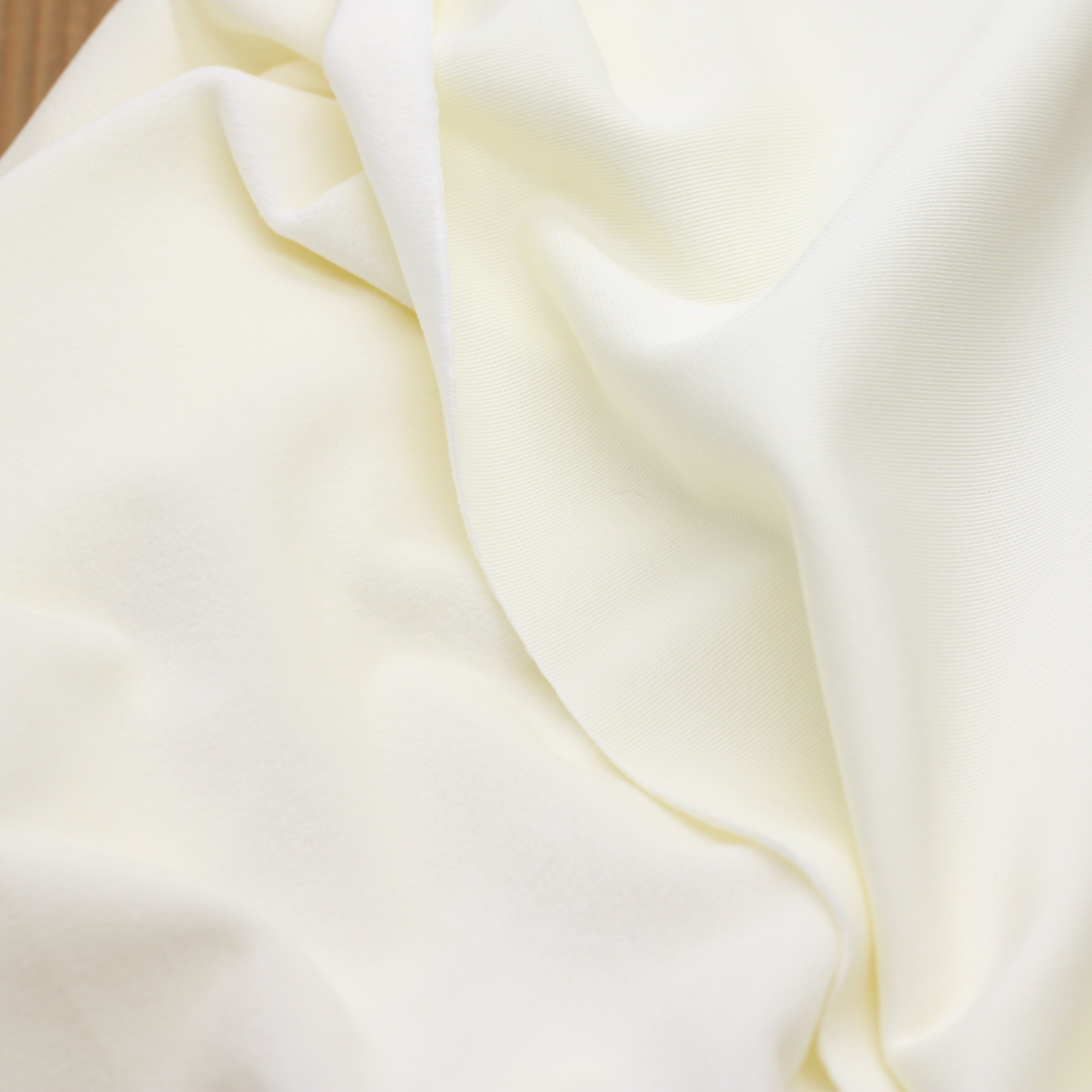 Tissu Jersey velours Ras - Ecru (Vendu x10cm) Tissus Sélection Gaspard & Léonie | Gaspard et Léonie Tissus en ligne et Mercerie à Toulouse