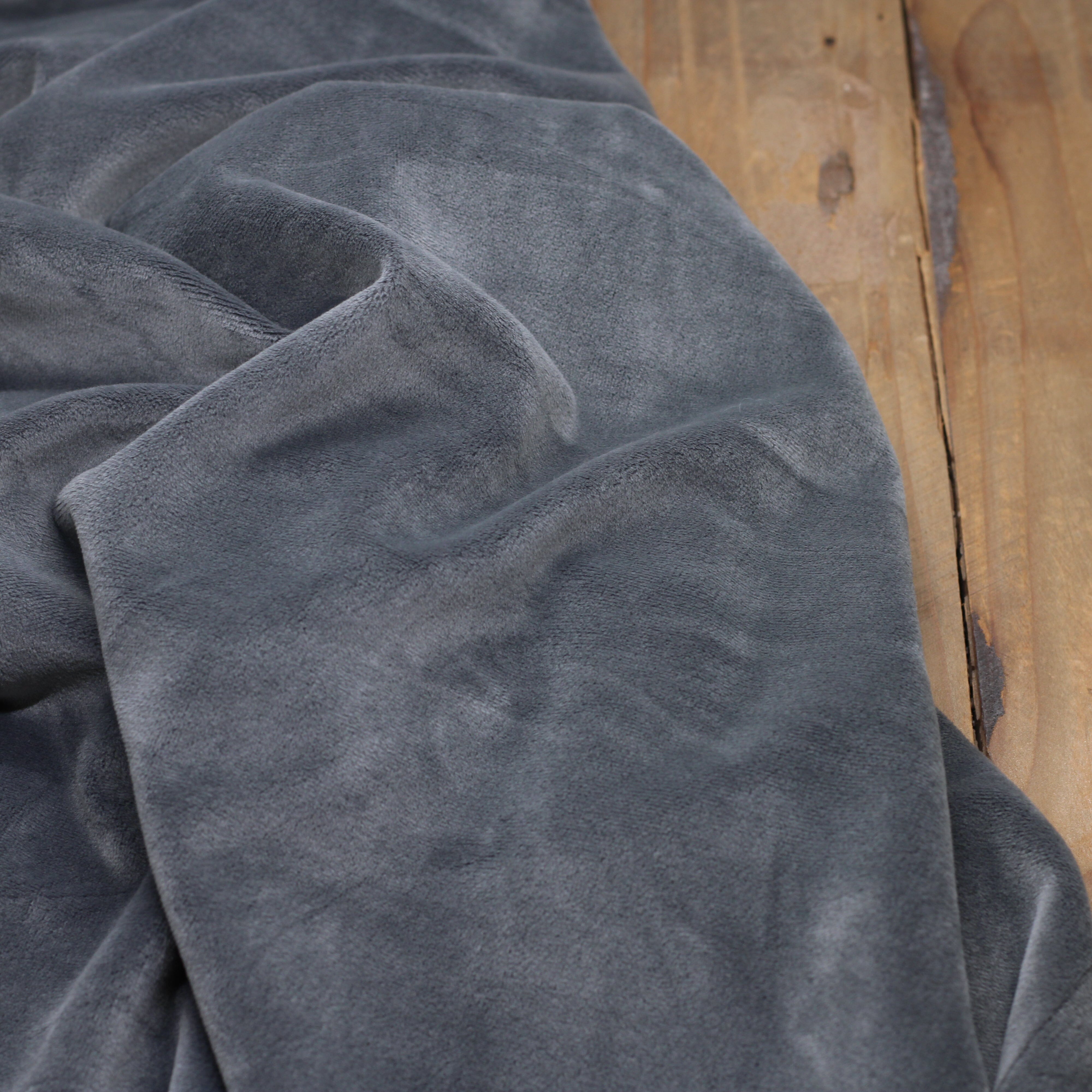 Tissu Jersey velours Ras - Gris (Vendu x10cm) Tissus Sélection Gaspard & Léonie | Gaspard et Léonie Tissus en ligne et Mercerie à Toulouse