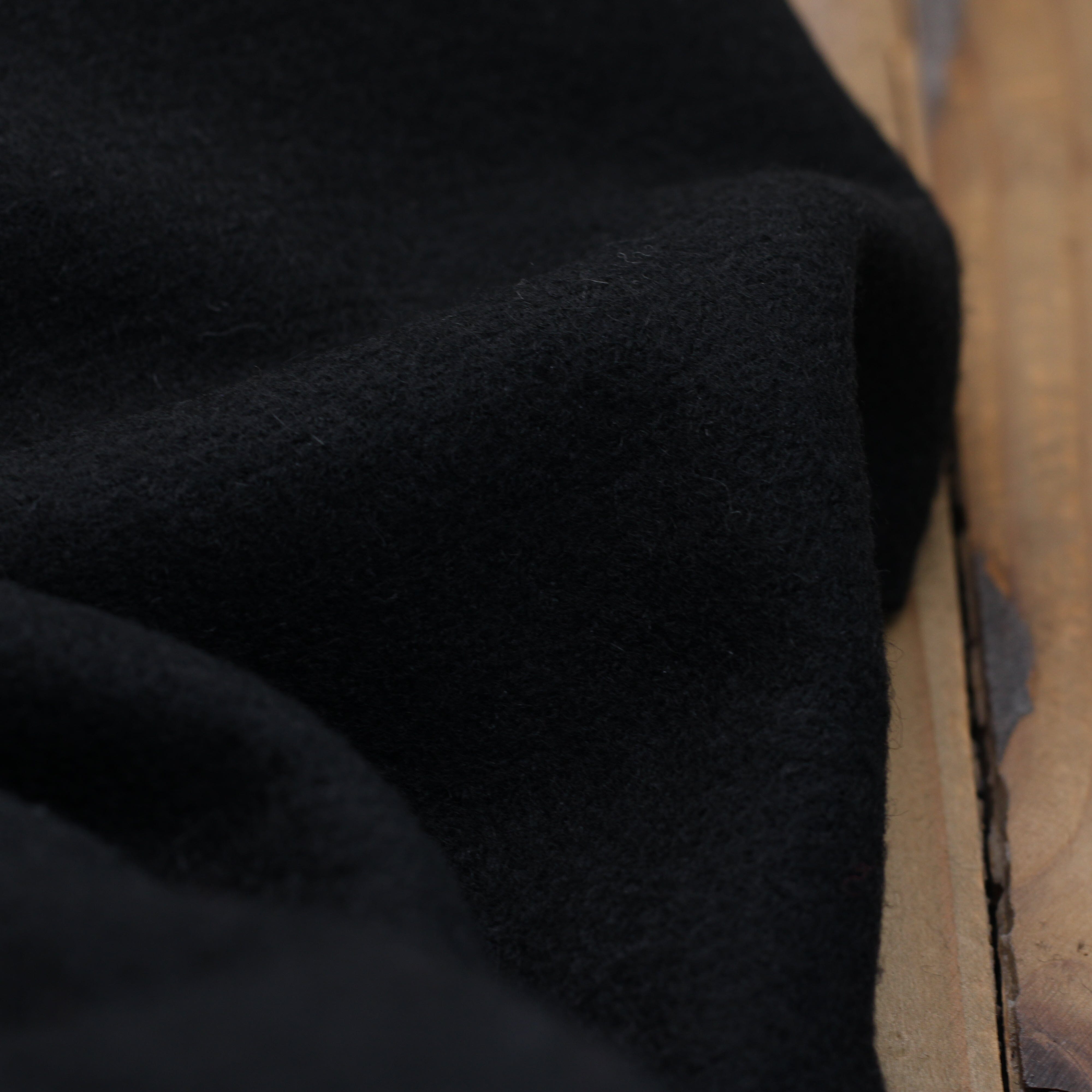 Tissu Laine Manteaux - Noir (Vendu x10cm) Tissus Sélection Gaspard & Léonie | Gaspard et Léonie Tissus en ligne et Mercerie à Toulouse