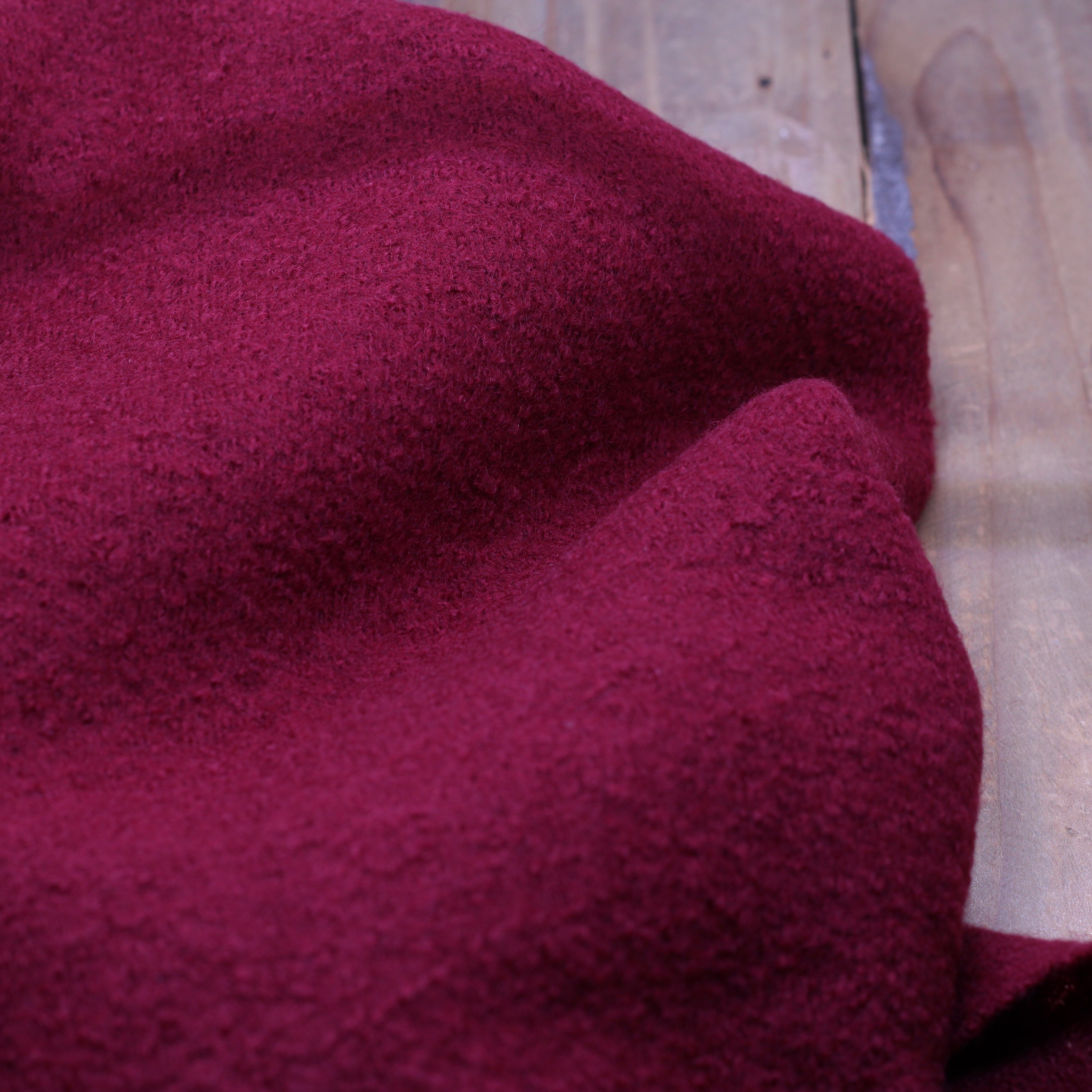 Tissu Laine Manteaux - Rouge bordeaux Vendu x10cm) Tissus Sélection Gaspard & Léonie | Gaspard et Léonie Tissus en ligne et Mercerie à Toulouse