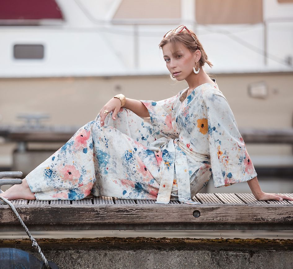 Tissu Lin Viscose - ROSES ON CANVAS - See You At Six (Vendu x10cm) Tissus SEE YOU AT SIX | Gaspard et Léonie Tissus en ligne et Mercerie à Toulouse