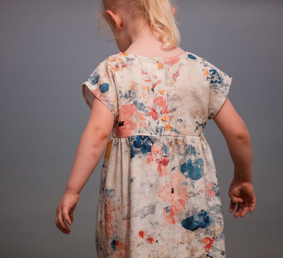 Tissu Lin Viscose - ROSES ON CANVAS - See You At Six (Vendu x10cm) Tissus SEE YOU AT SIX | Gaspard et Léonie Tissus en ligne et Mercerie à Toulouse