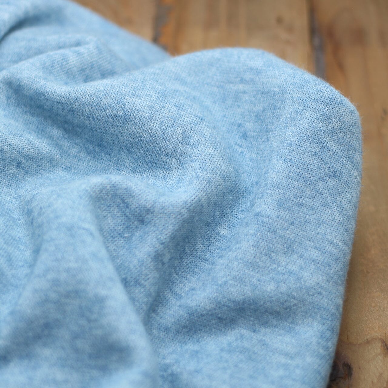 Tissu Maille Viscose tricot - Bleu Chiné (Vendu x10cm) Tissus Sélection Gaspard & Léonie | Gaspard et Léonie Tissus en ligne et Mercerie à Toulouse