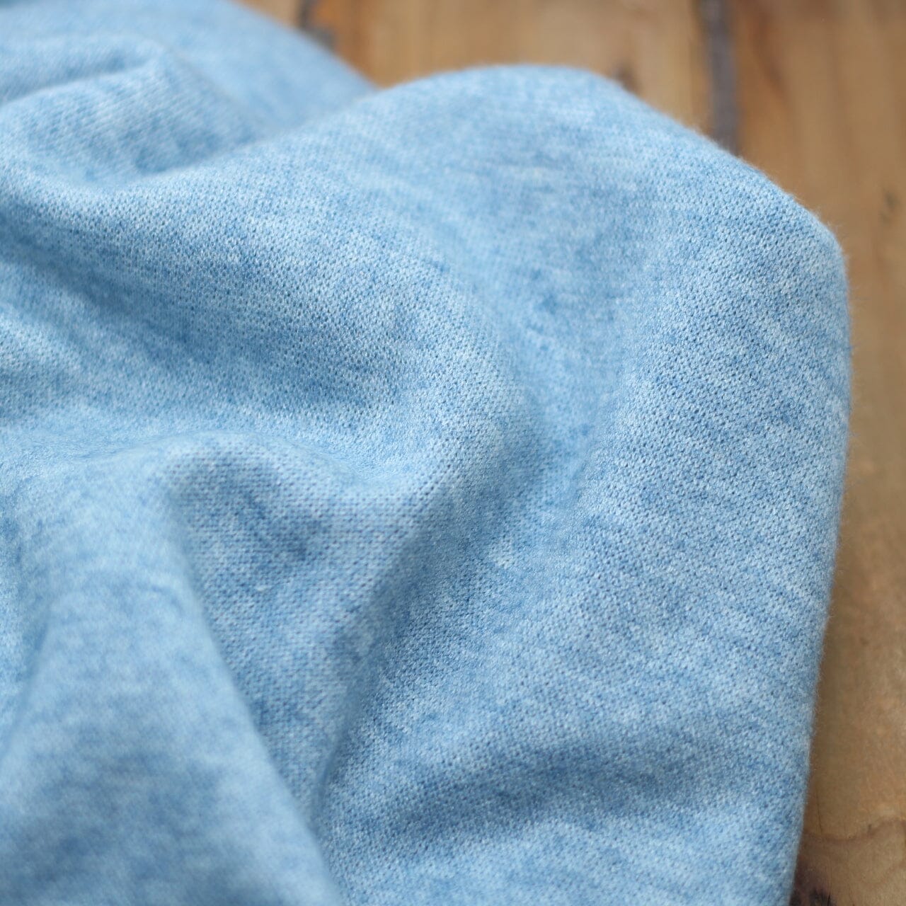 Tissu Maille Viscose tricot - Bleu Chiné (Vendu x10cm) Tissus Sélection Gaspard & Léonie | Gaspard et Léonie Tissus en ligne et Mercerie à Toulouse