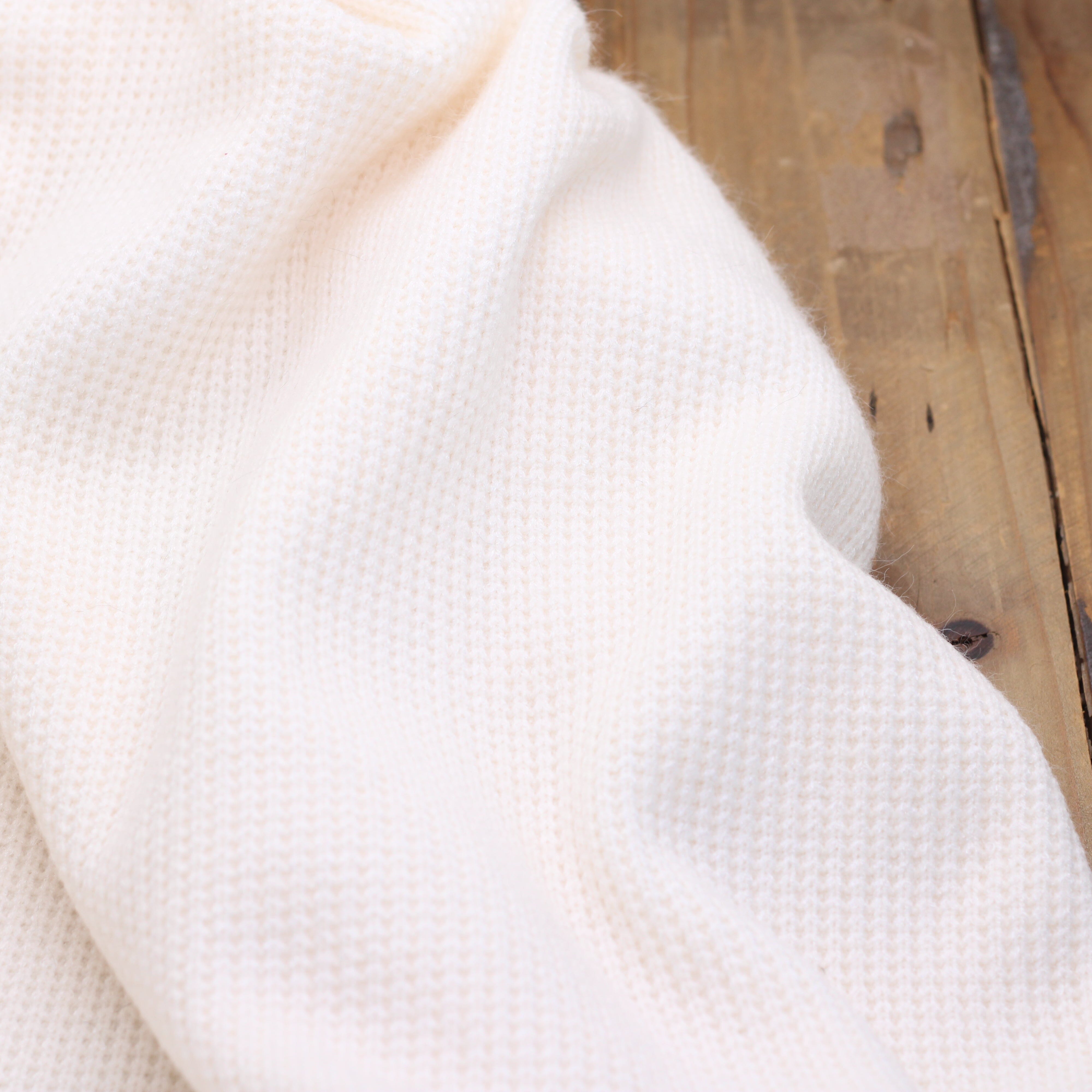 Tissu mailles Viscose Tricot - Ecru Tissus Sélection Gaspard & Léonie | Gaspard et Léonie Tissus en ligne et Mercerie à Toulouse