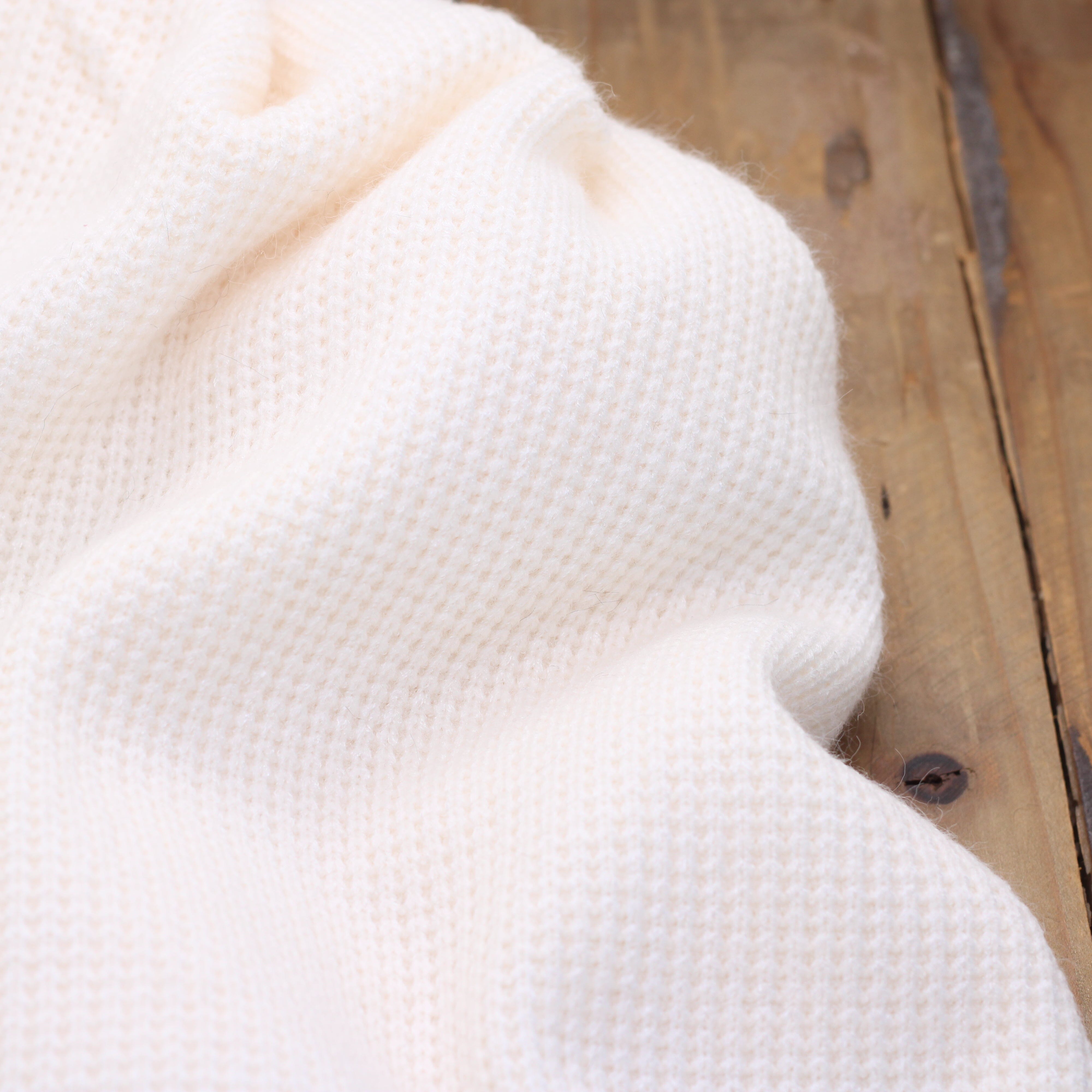 Tissu mailles Viscose Tricot - Ecru Tissus Sélection Gaspard & Léonie | Gaspard et Léonie Tissus en ligne et Mercerie à Toulouse