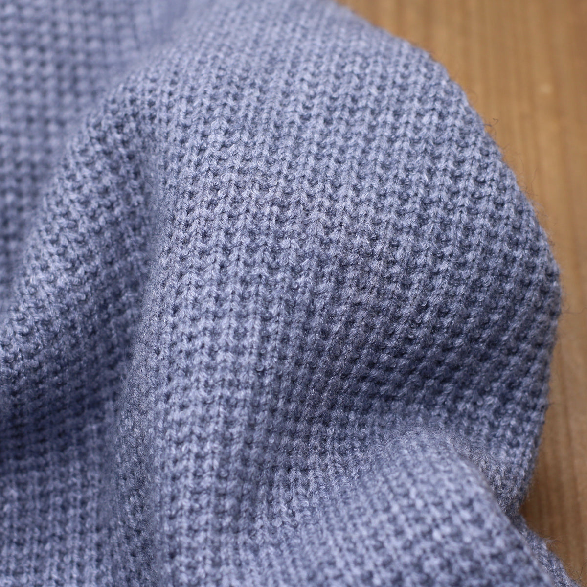Tissu mailles Viscose Tricot NORVY - Bleu (Vendu x10cm) Tissus Sélection Gaspard & Léonie | Gaspard et Léonie Tissus en ligne et Mercerie à Toulouse