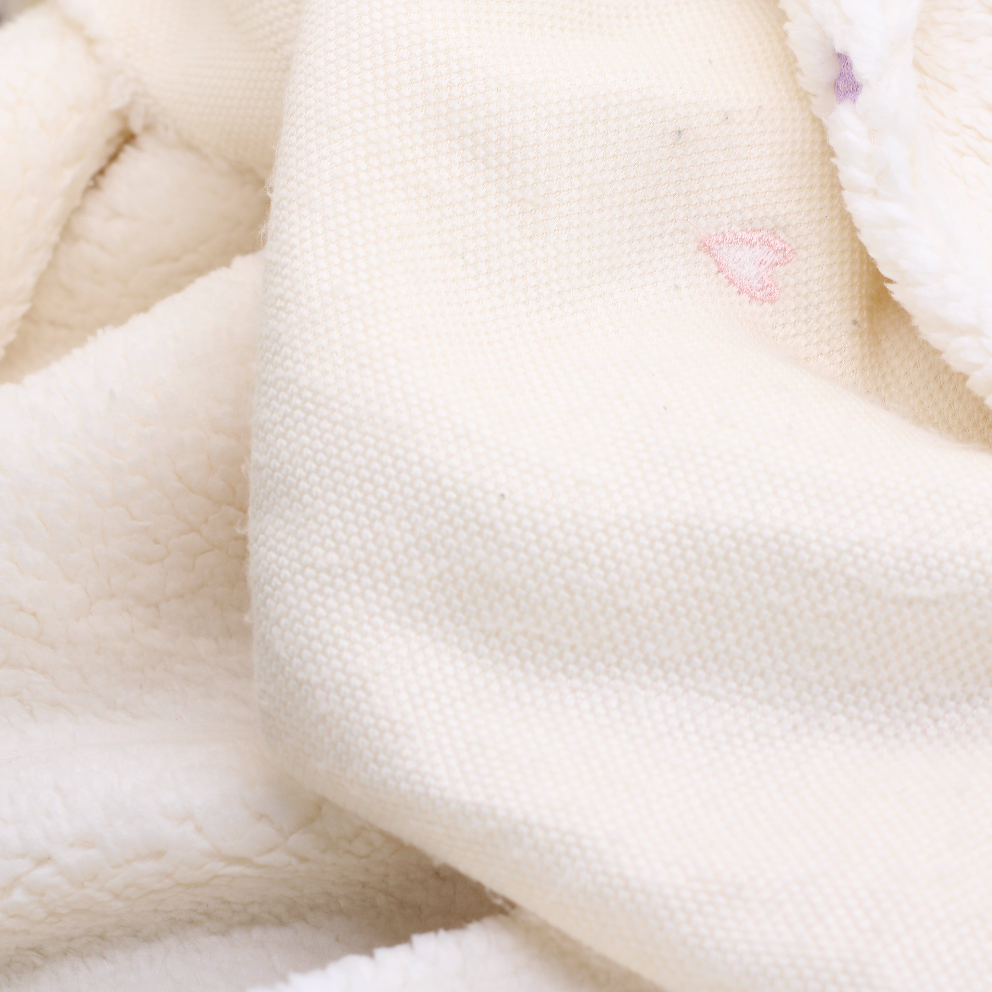 Tissu Polaire bouclette Brodée - Coeurs - Ecru (Vendu x10cm) Tissus Sélection Gaspard & Léonie | Gaspard et Léonie Tissus en ligne et Mercerie à Toulouse