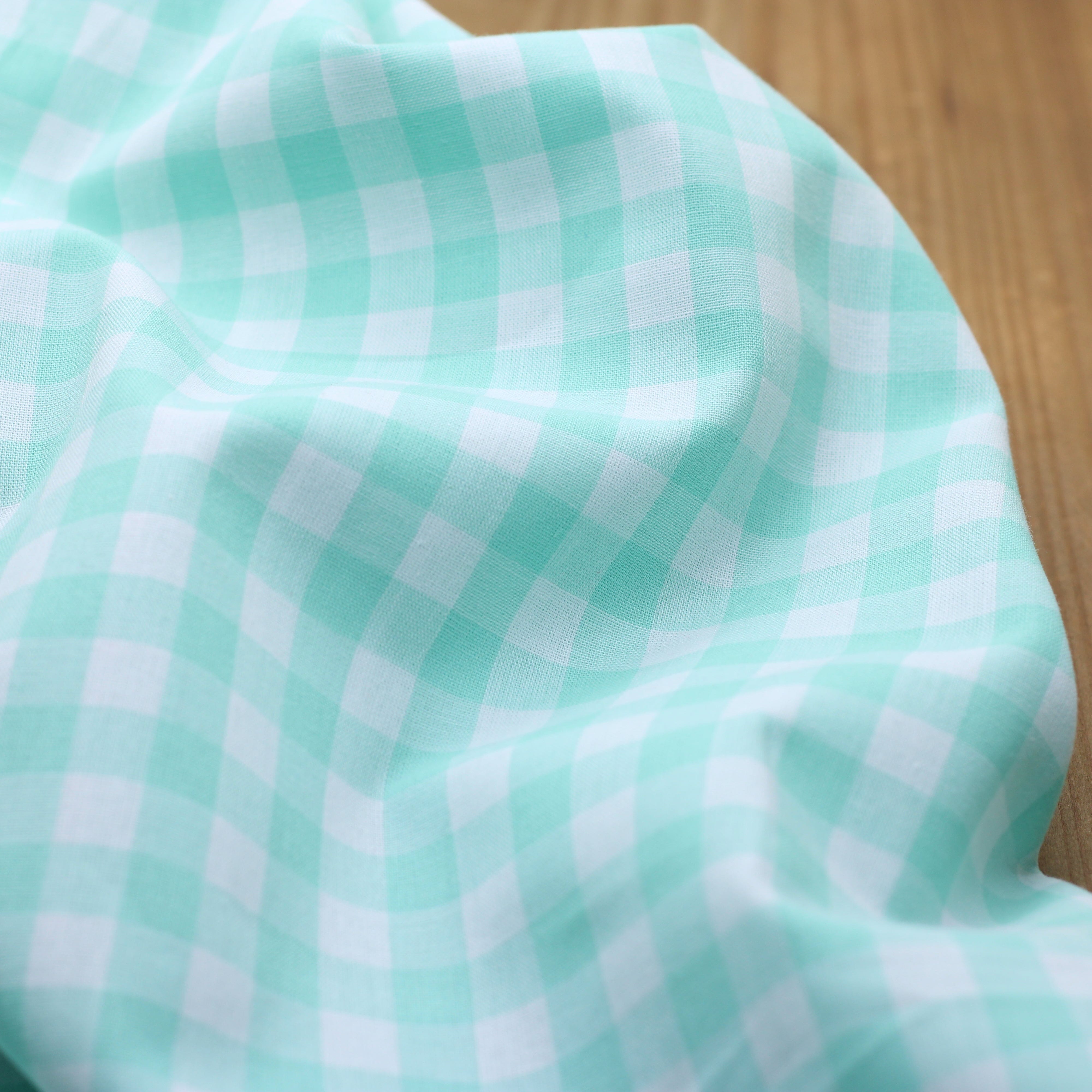 Tissu popeline de coton VICHY - Vert menthe (Vendu x10cm) Tissus Sélection Gaspard & Léonie | Gaspard et Léonie Tissus en ligne et Mercerie à Toulouse
