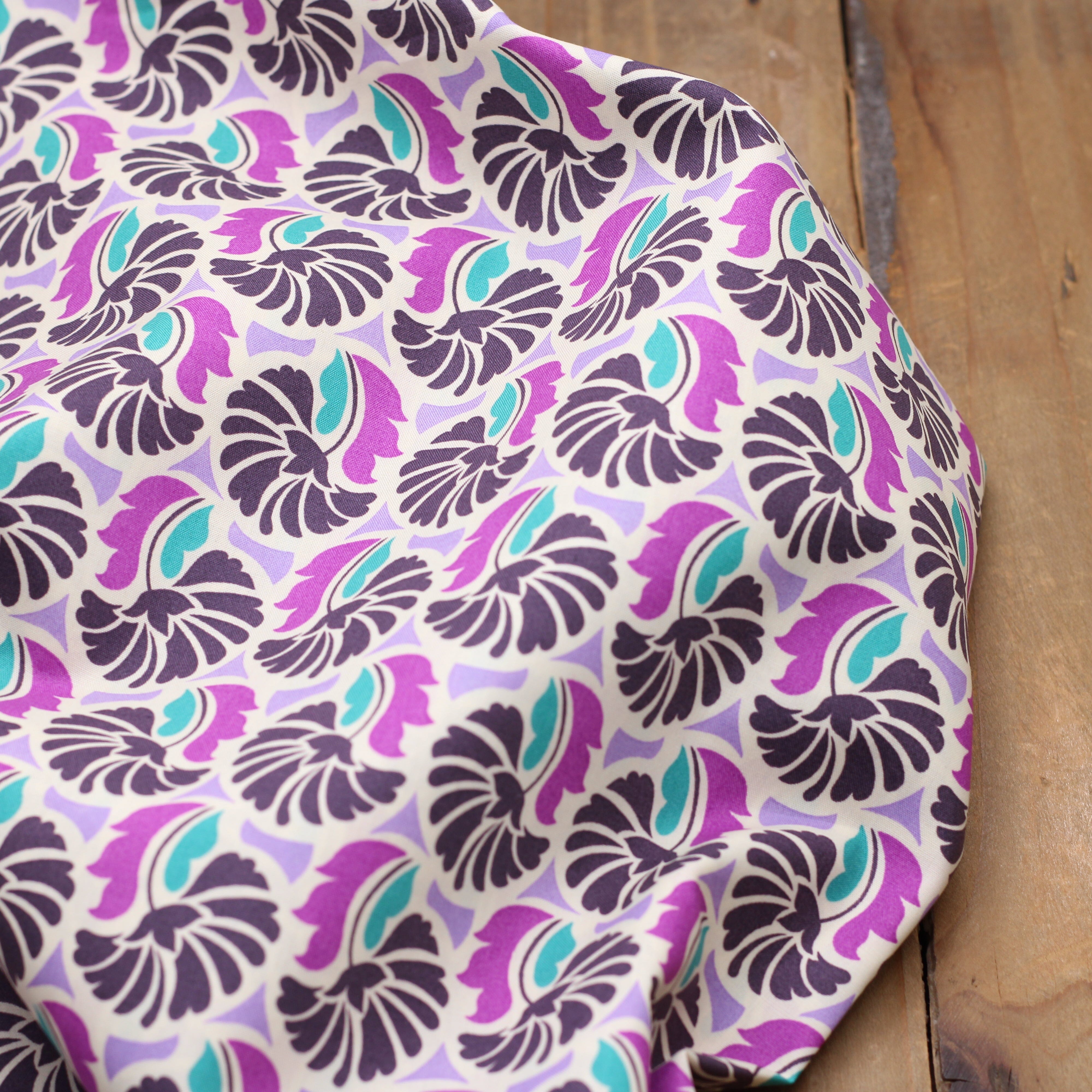 Tissu Popeline de coton - VINTAGE FLOWERS - Violet/Turquoise (Vendu x10cm) Tissus POPPY Design For You | Gaspard et Léonie Tissus en ligne et Mercerie à Toulouse