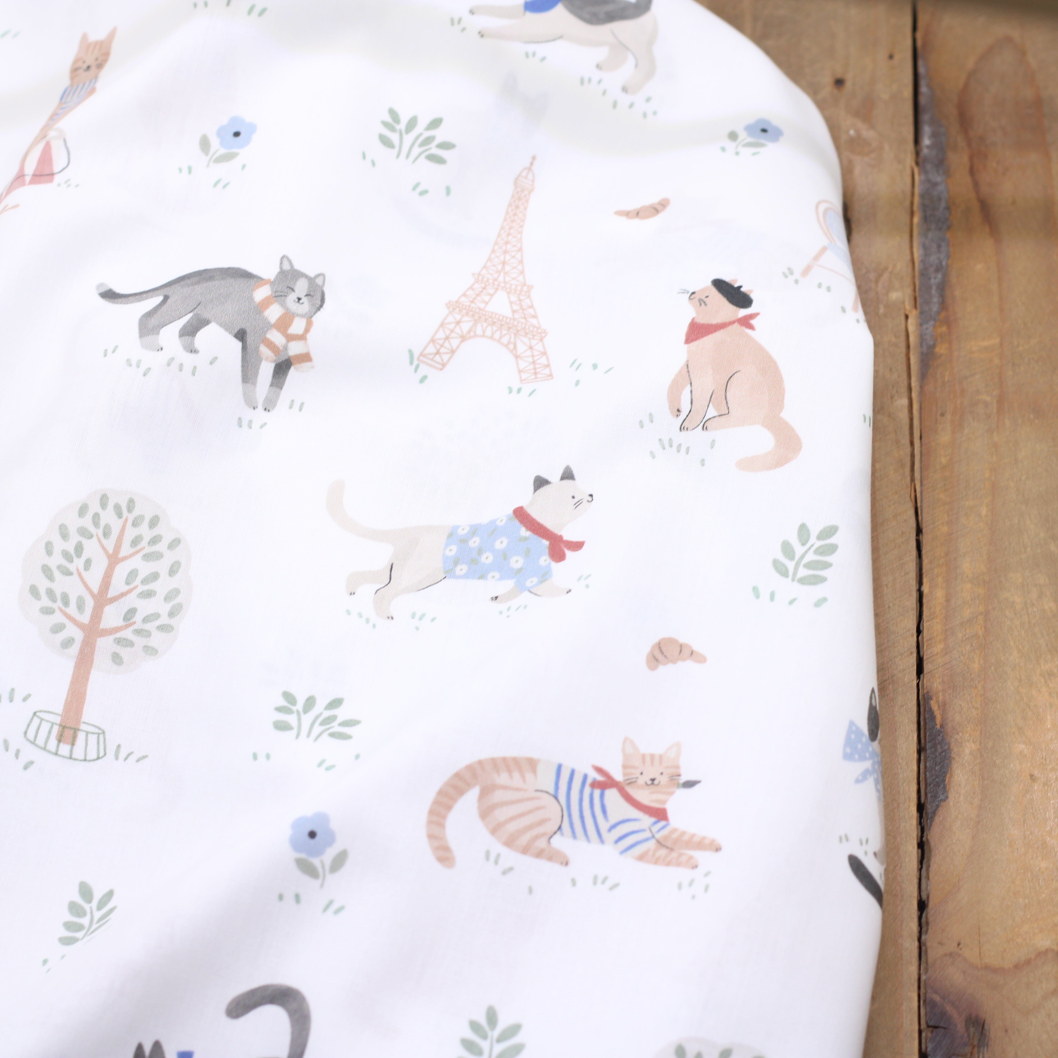 Tissu Popeline de coton - VIVE LA FRANCE - Blanc (Vendu x10cm) Tissus POPPY Design For You | Gaspard et Léonie Tissus en ligne et Mercerie à Toulouse