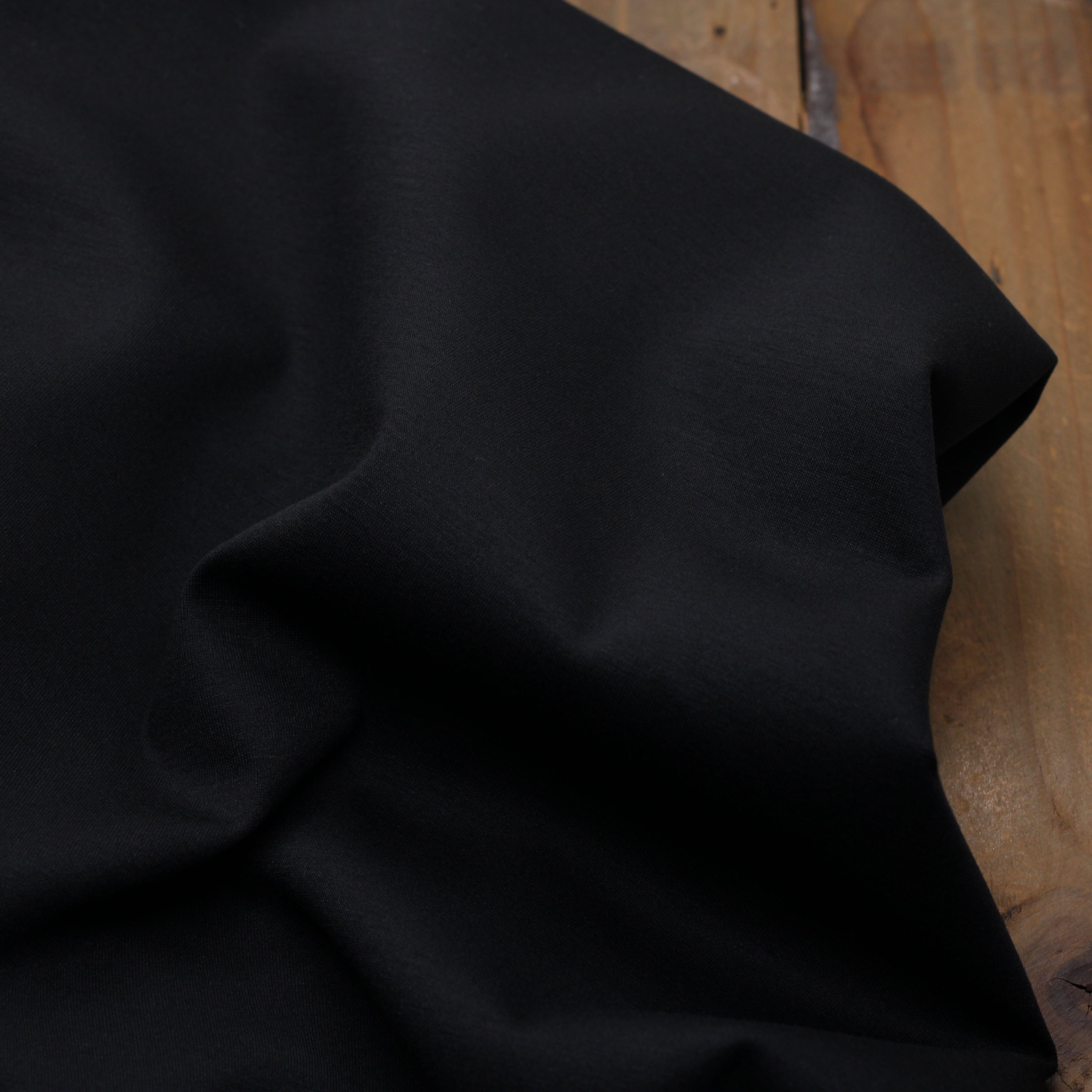 Tissu Scuba Modal uni - Noir (Vendu x10cm) Tissus Sélection Gaspard & Léonie | Gaspard et Léonie Tissus en ligne et Mercerie à Toulouse