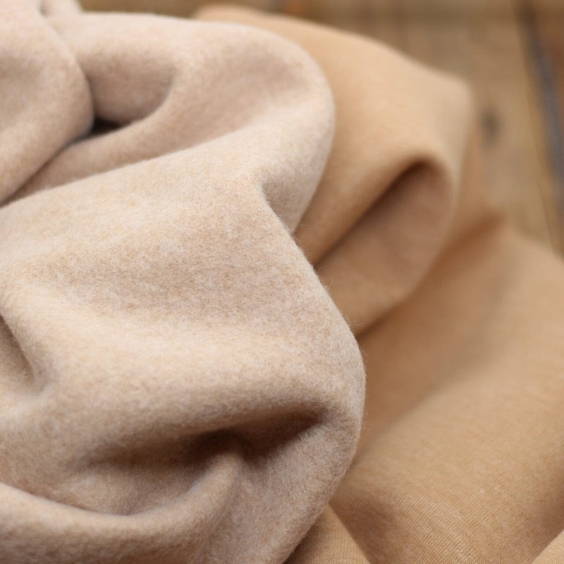 Tissu Sweat / Jogging - Beige Chiné (Vendu x10cm) Tissus Sélection Gaspard & Léonie | Gaspard et Léonie Tissus en ligne et Mercerie à Toulouse