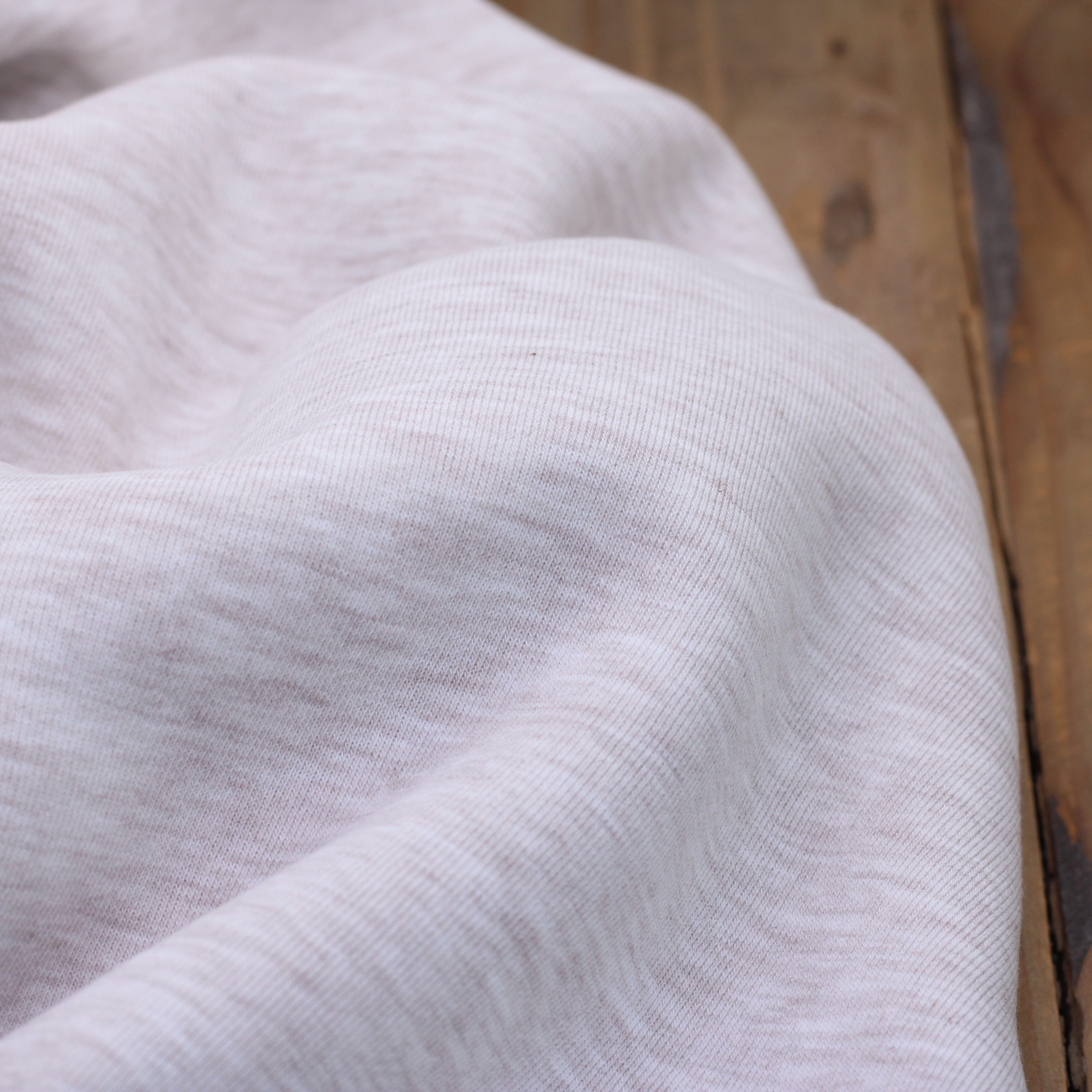 Tissu Sweat / Jogging - Ecru chiné taupe (Vendu x10cm) Tissus Sélection Gaspard & Léonie | Gaspard et Léonie Tissus en ligne et Mercerie à Toulouse