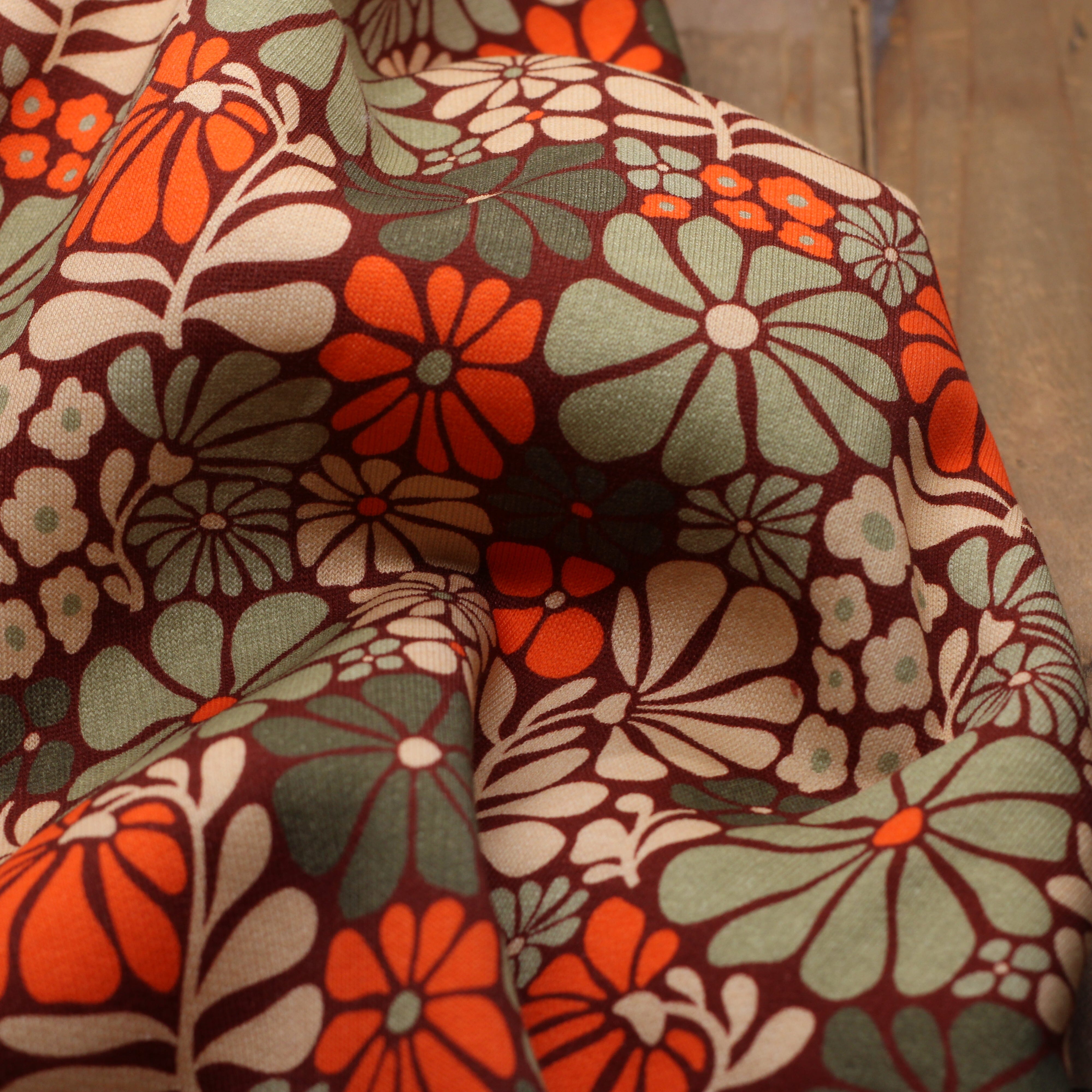 Tissu Sweat Jogging- VINTAGE FLOWERS - Orange/Vert - STENZO (Vendu x10cm) Tissus Stenzo | Gaspard et Léonie Tissus en ligne et Mercerie à Toulouse