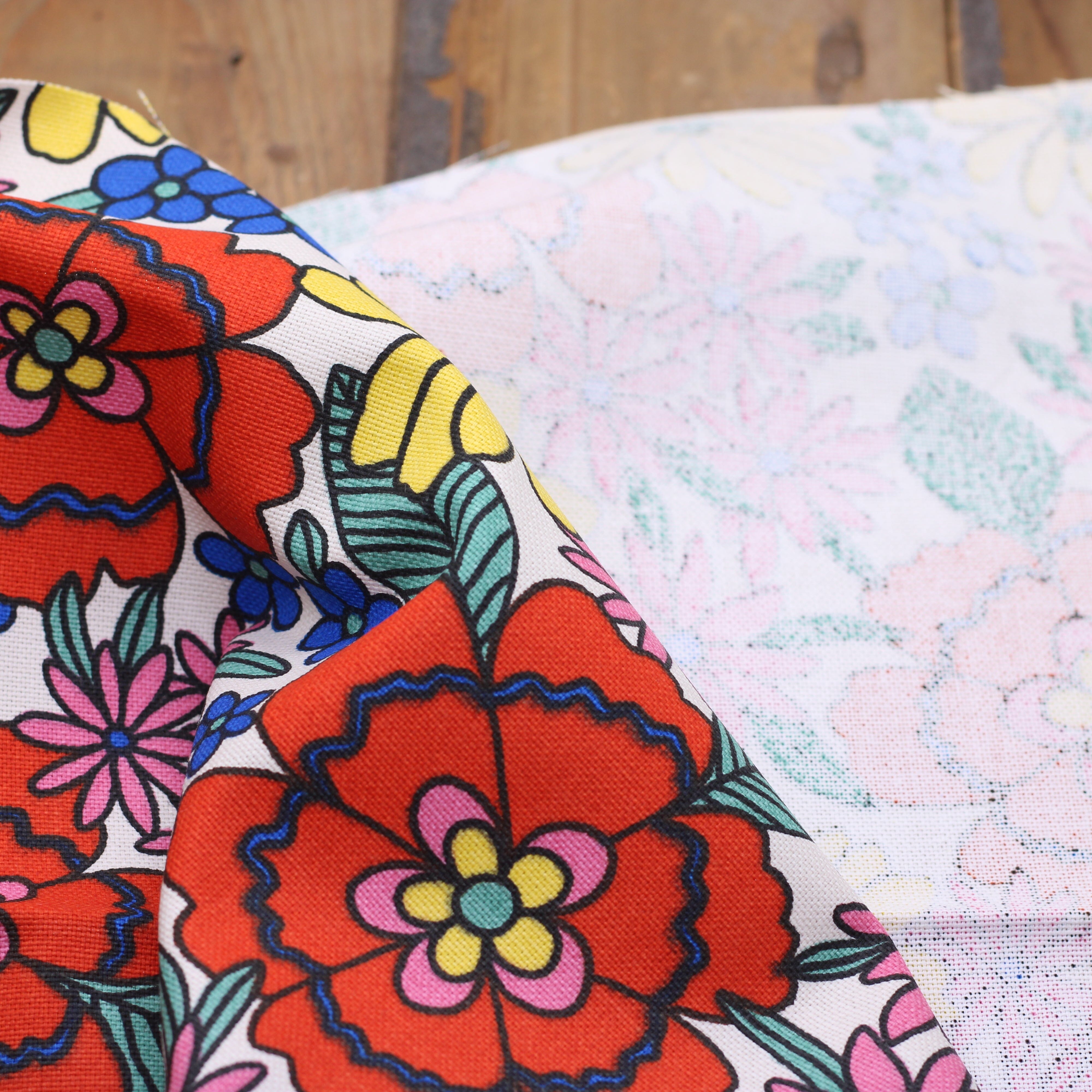 Tissu toile de coton demi Natté de coton - BELONIA - Ecru Rouge (Vendu x10cm) Tissus DOMOTEX | Gaspard et Léonie Tissus en ligne et Mercerie à Toulouse